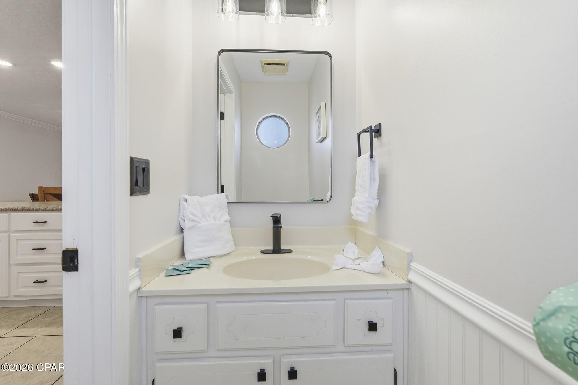 Image 13 For 135 Grand Island Boulevard