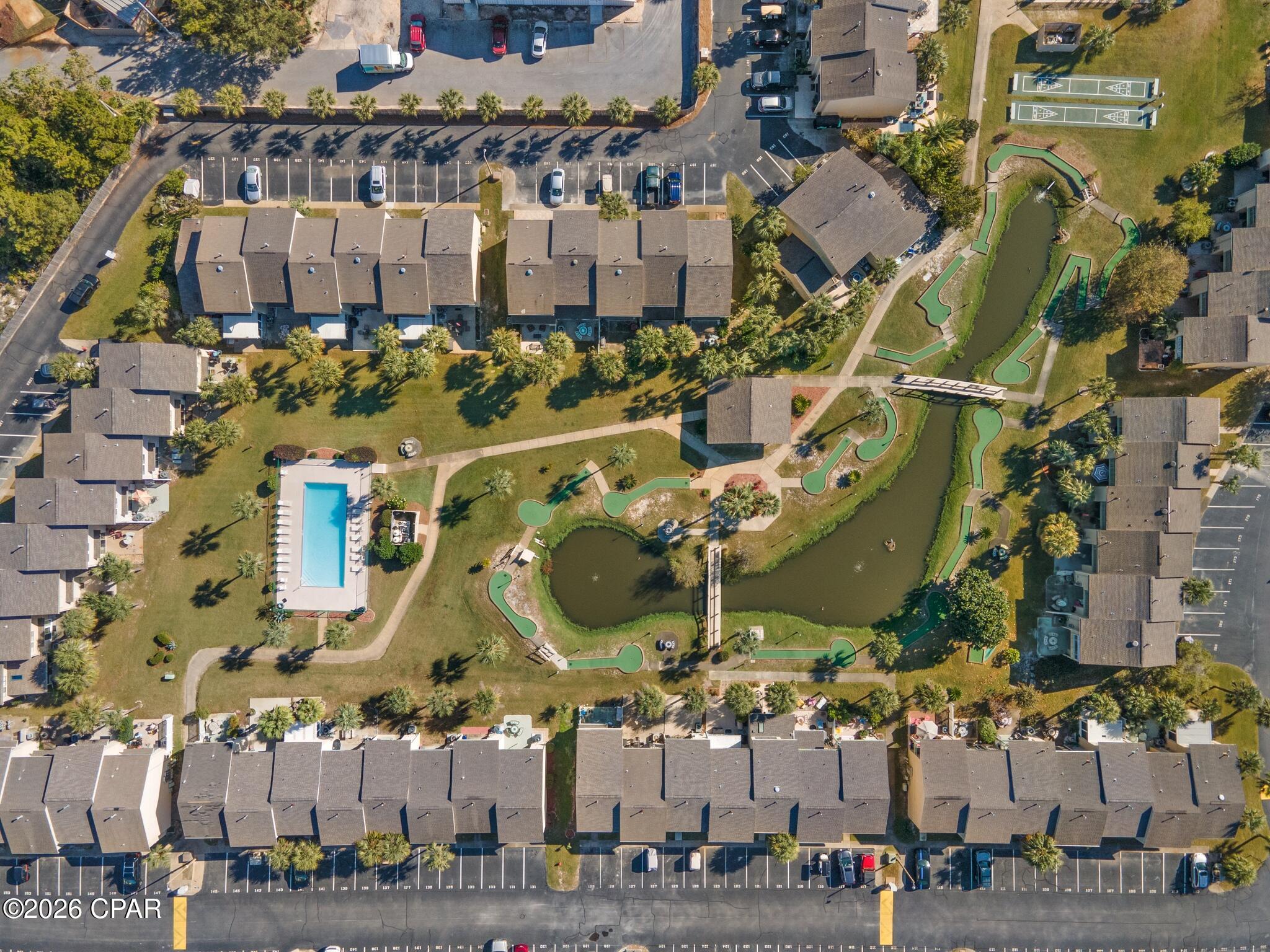 Image 30 For 135 Grand Island Boulevard