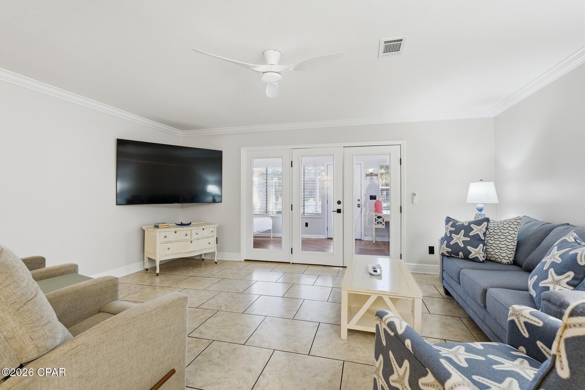 Image 9 For 135 Grand Island Boulevard