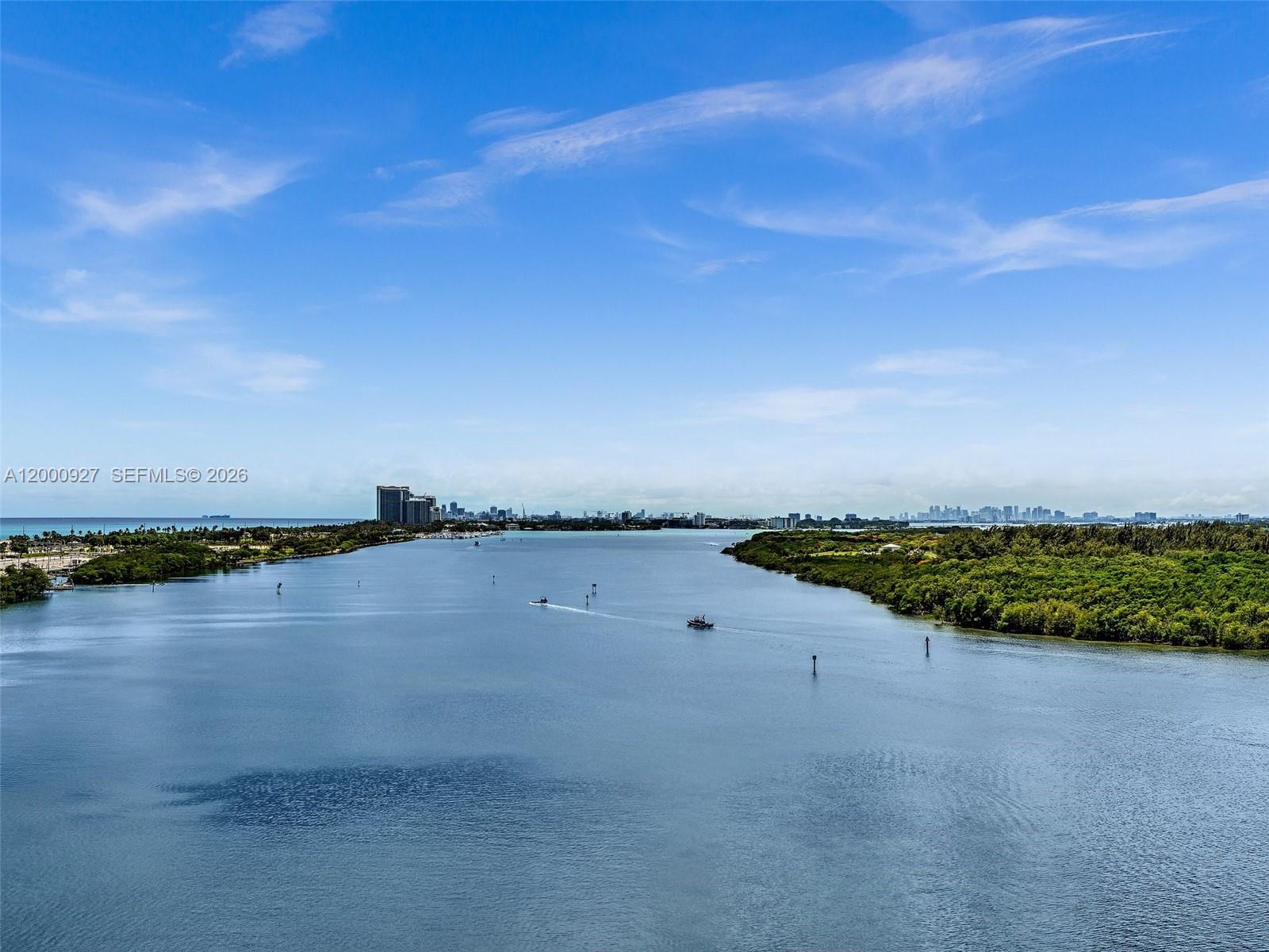 Arlen House West Condo