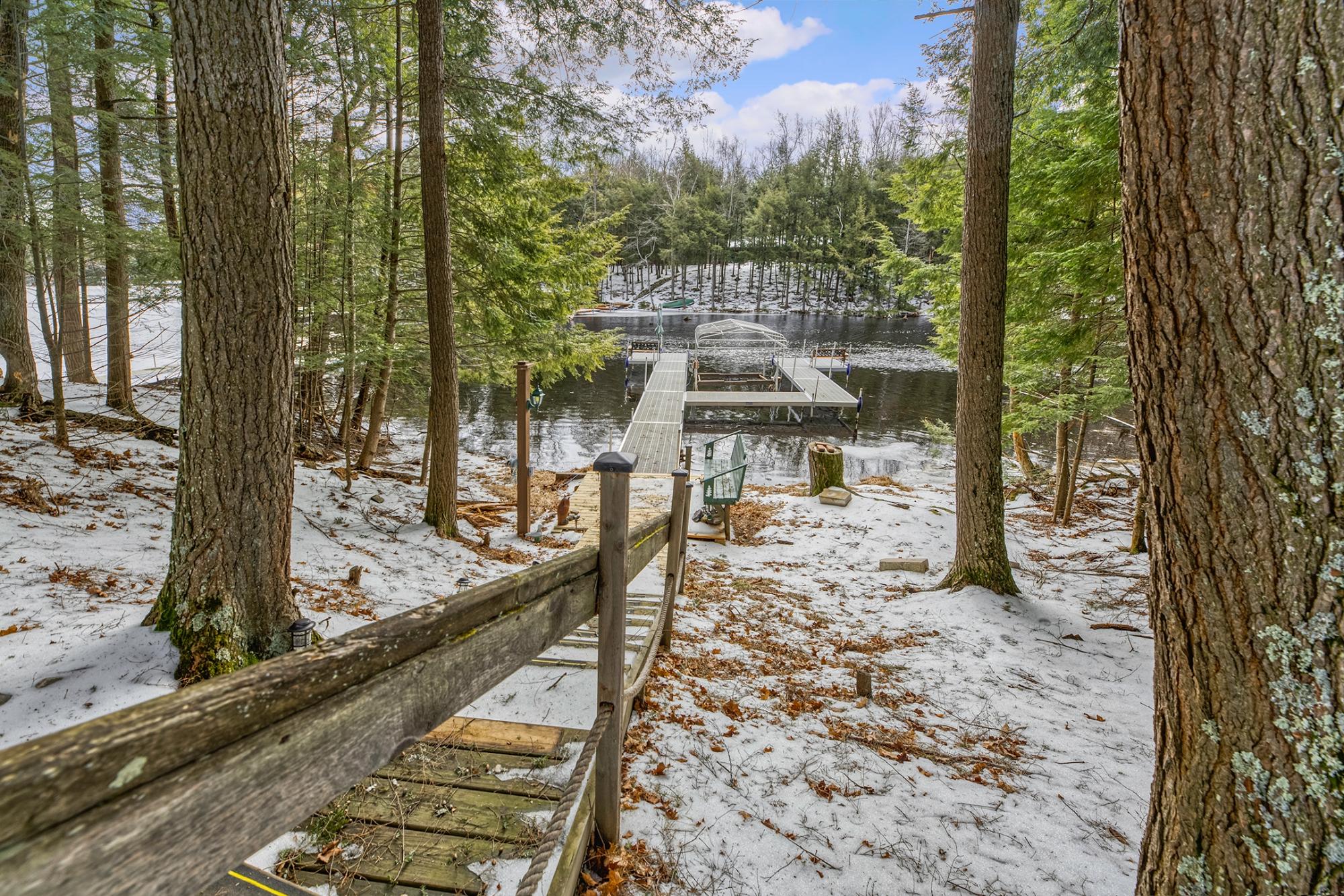 Crystal Lake Property 6914 Connors Rd Photo 30