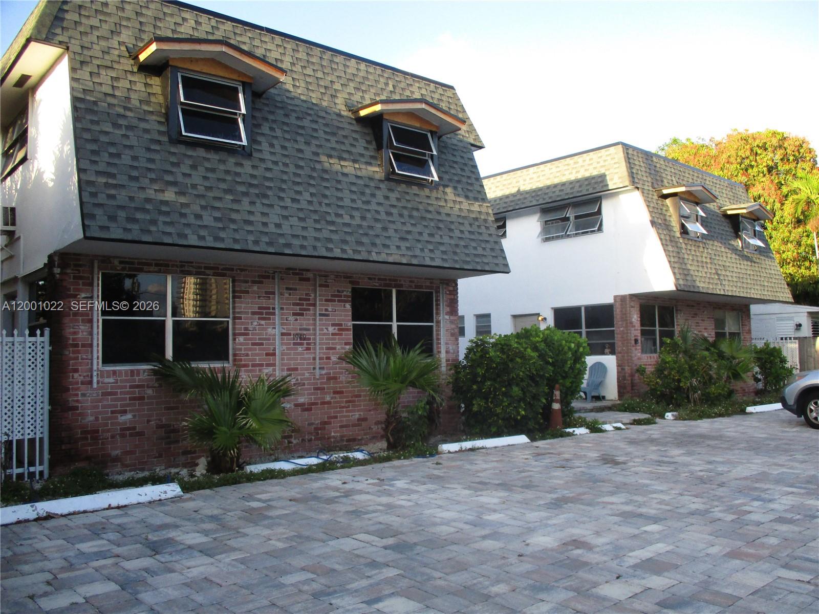 Sandilee Townhouse Condo