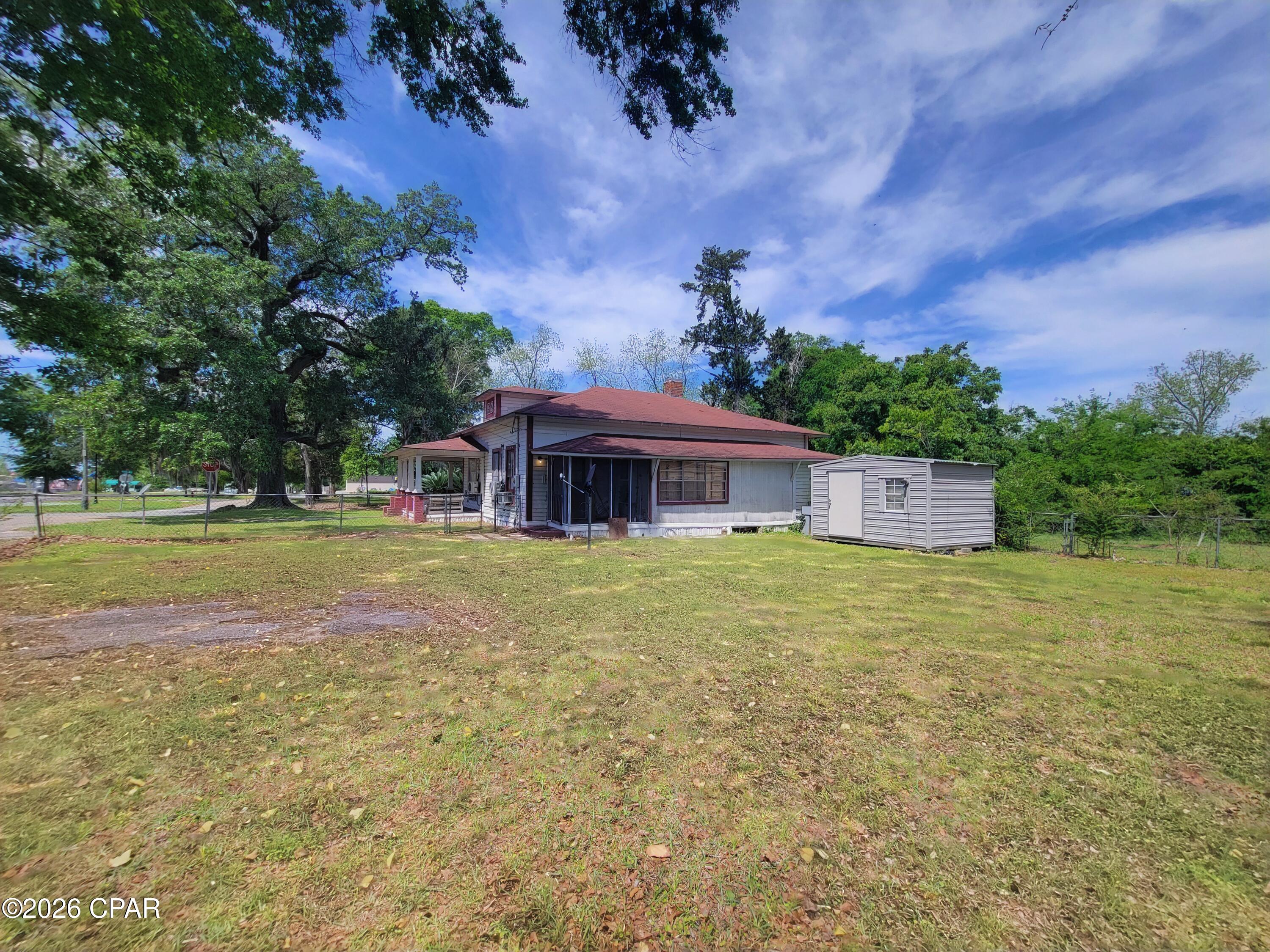 Listing photo id 19 for 5282 Dothan Street