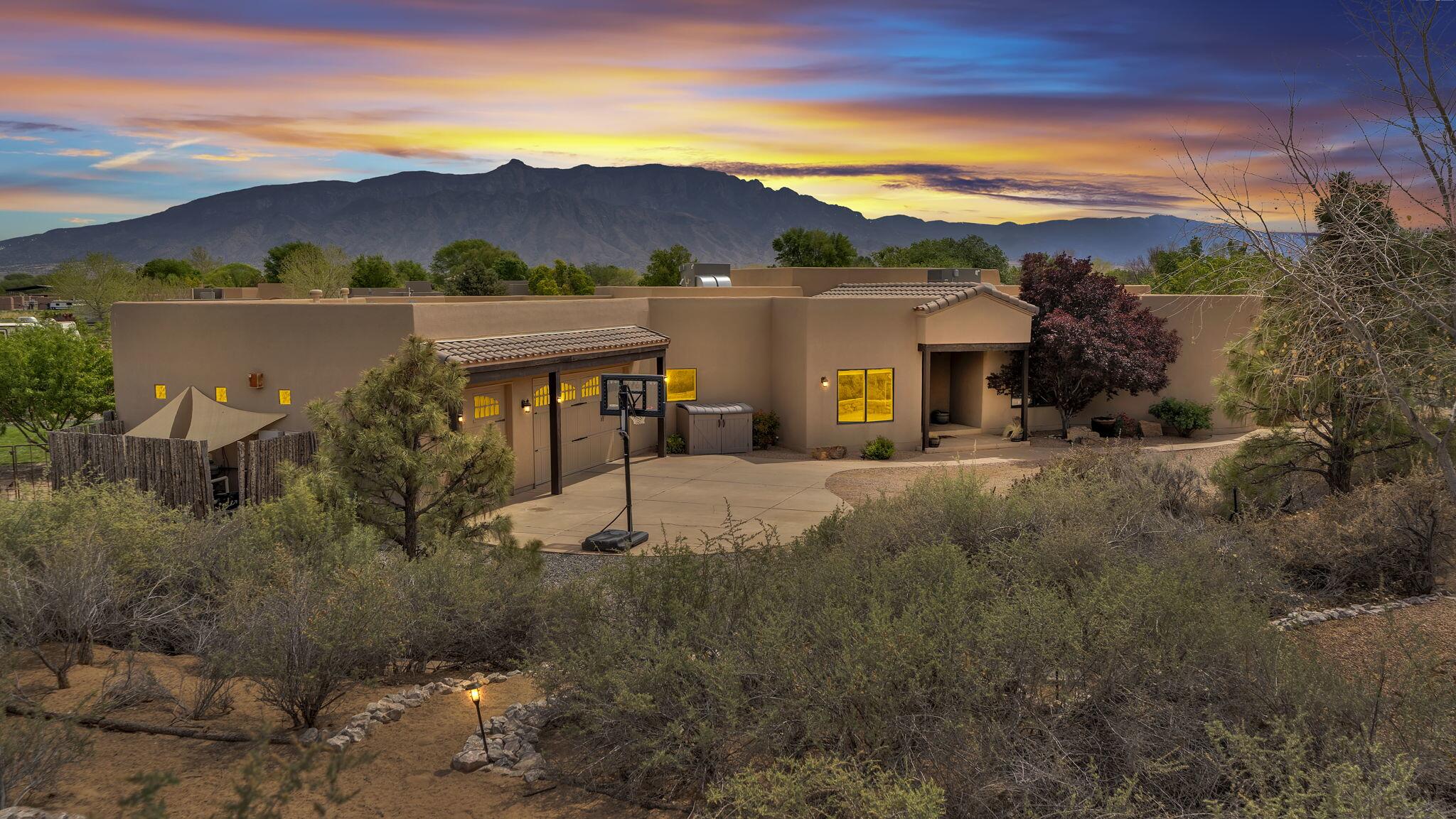 23 Paseo C De Baca Road