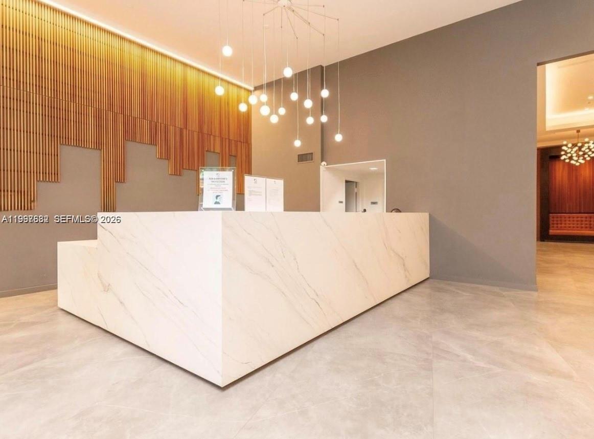 350 S Miami Ave #1809, Miami FL 33130