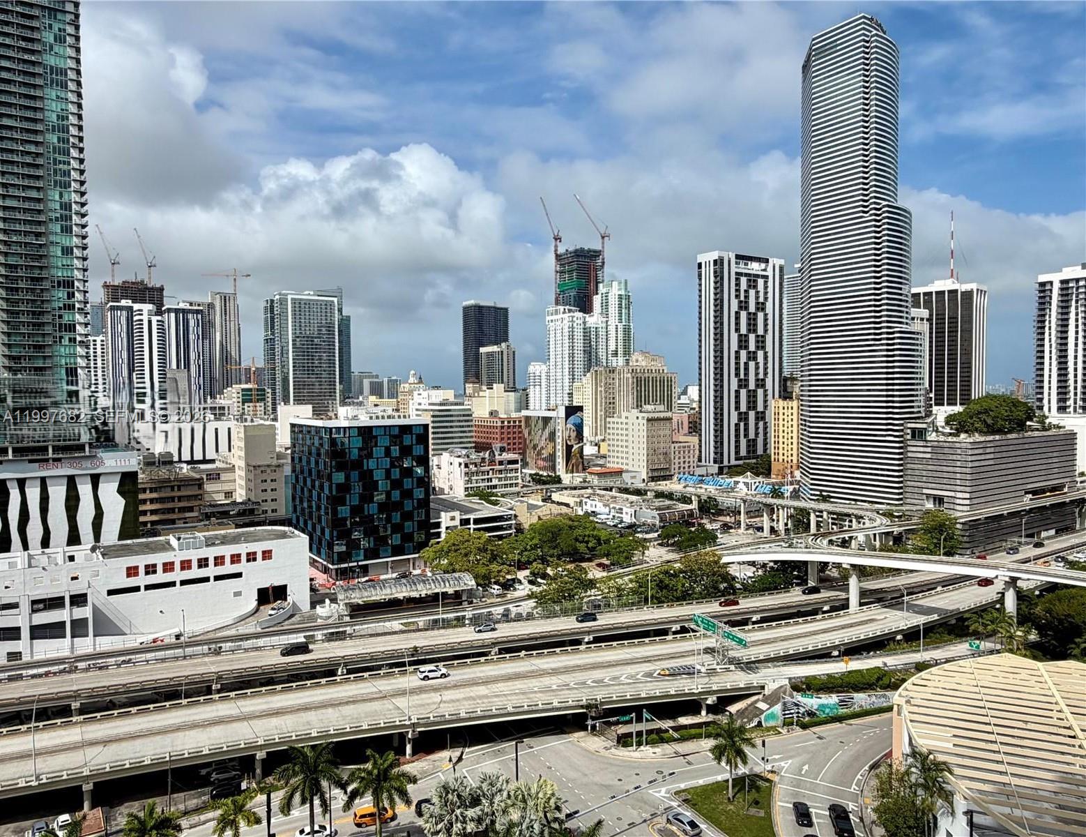 350 S Miami Ave #1809, Miami FL 33130