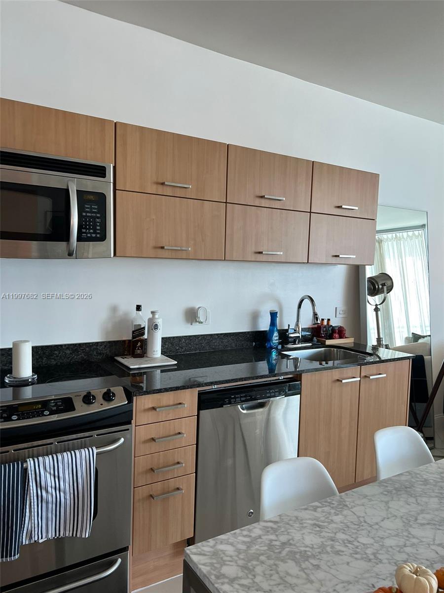 350 S Miami Ave #1809, Miami FL 33130