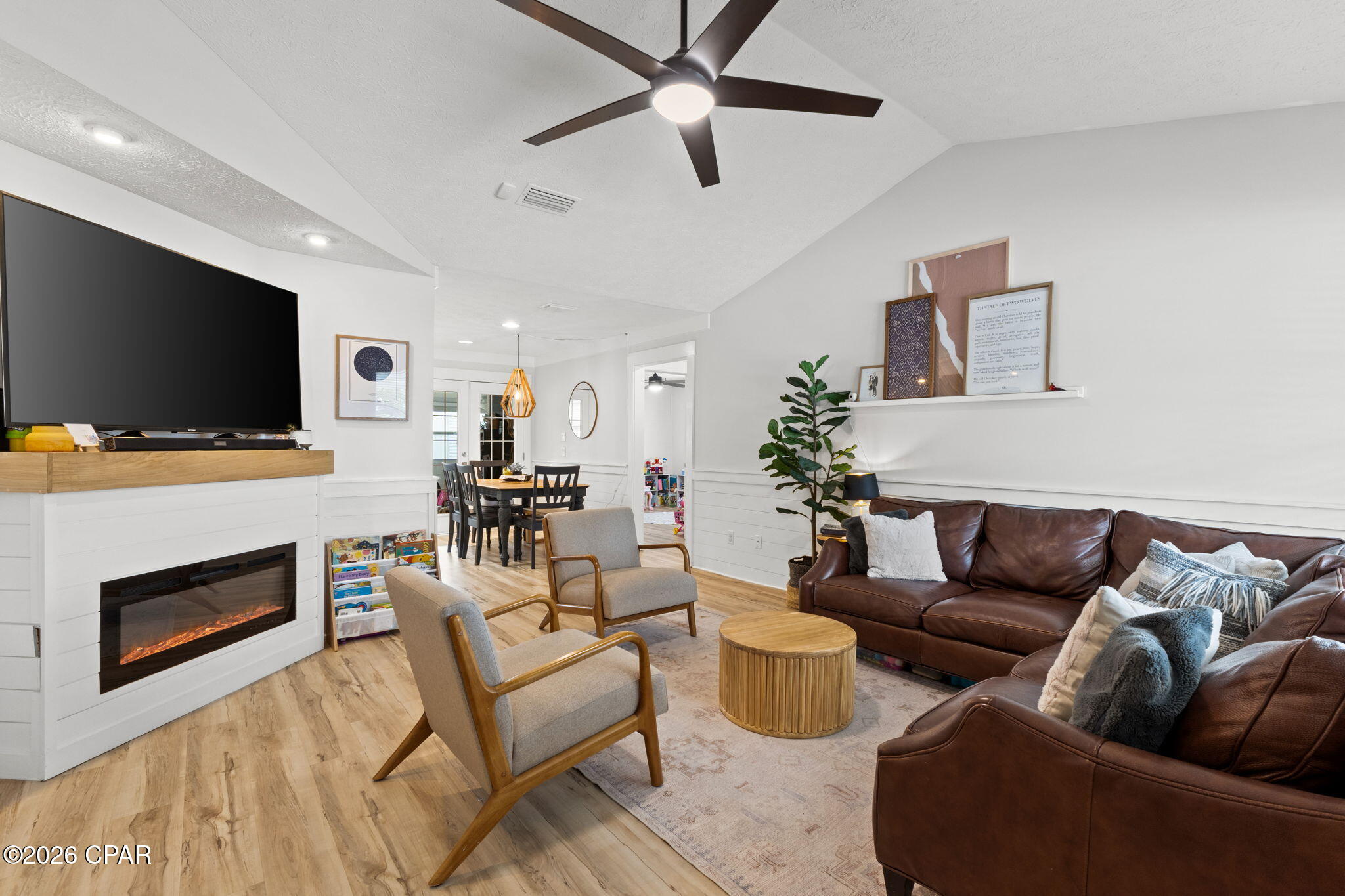 Image 3 For 506 Dolphin Drive