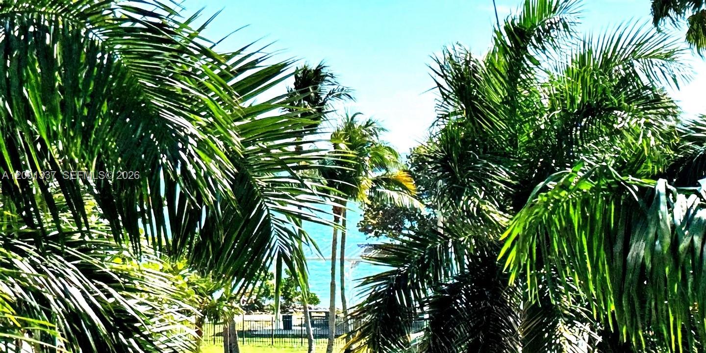 Apartamento para Alugar em Miami, FL