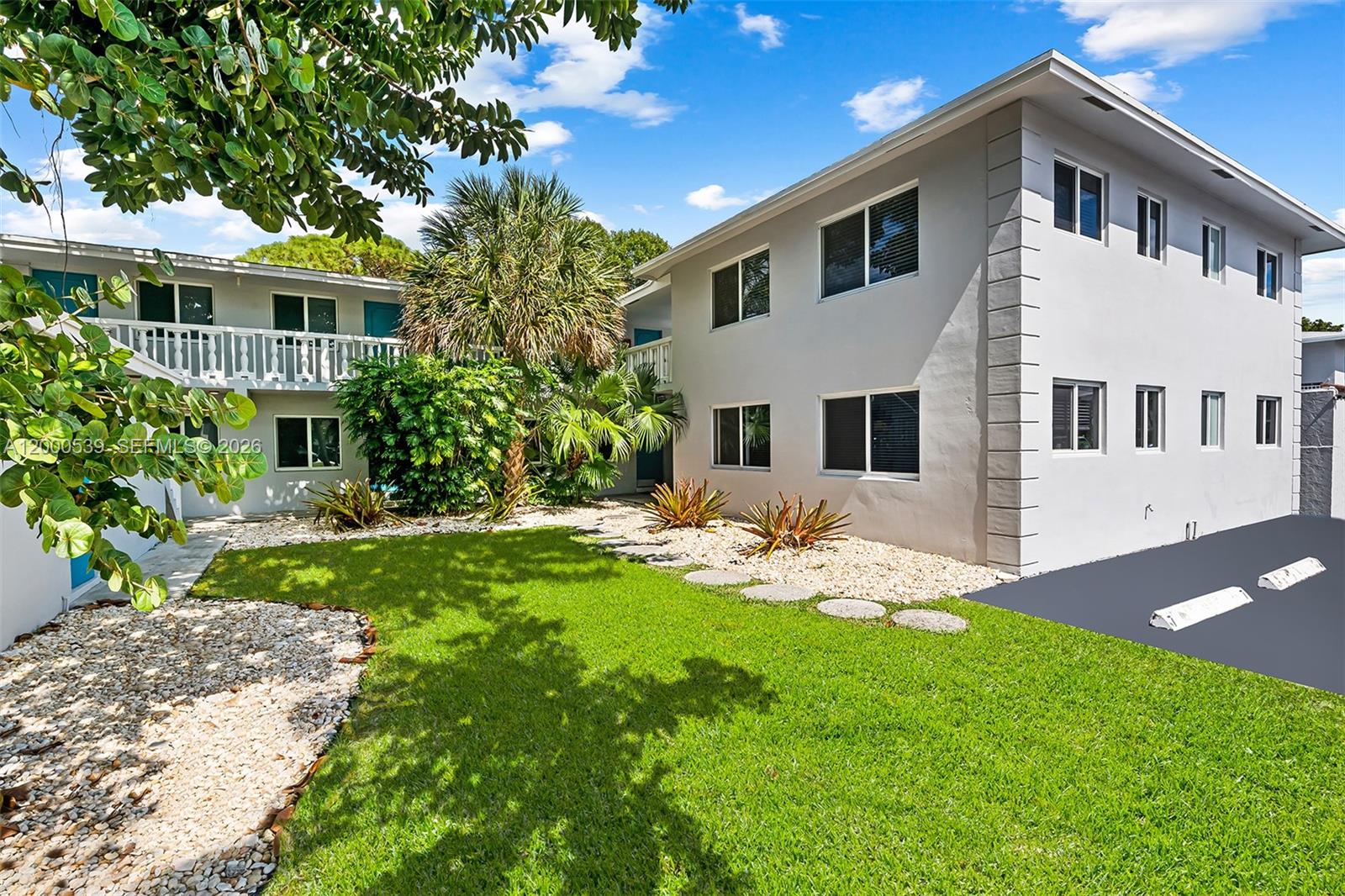 Middle River Estates