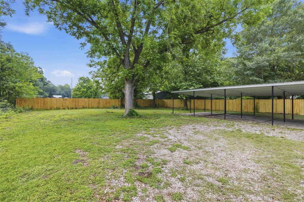 305 S Storer Ave Avenue — photo 2