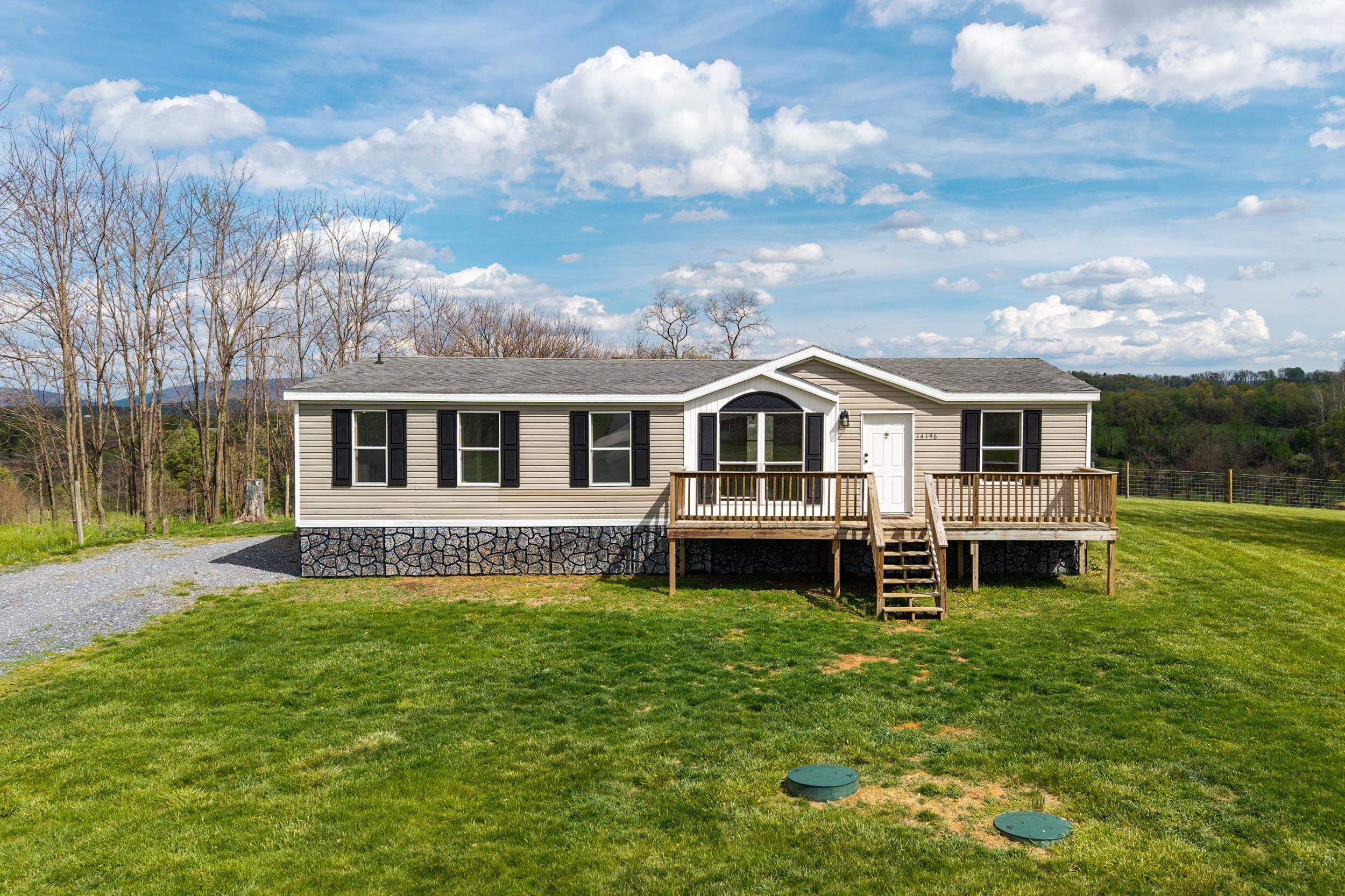 14196 AMERICAN LEGION DR exterior