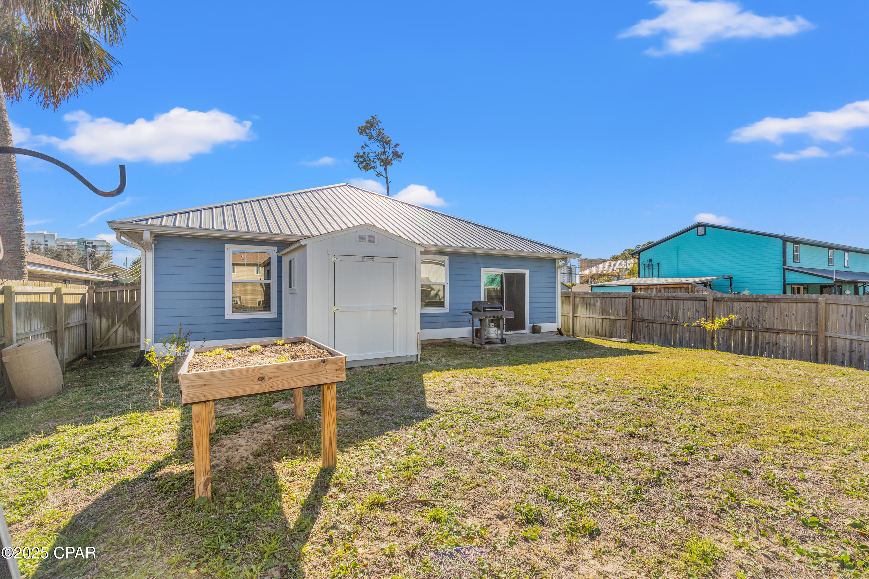 Image 37 For 6222 Pinetree Avenue