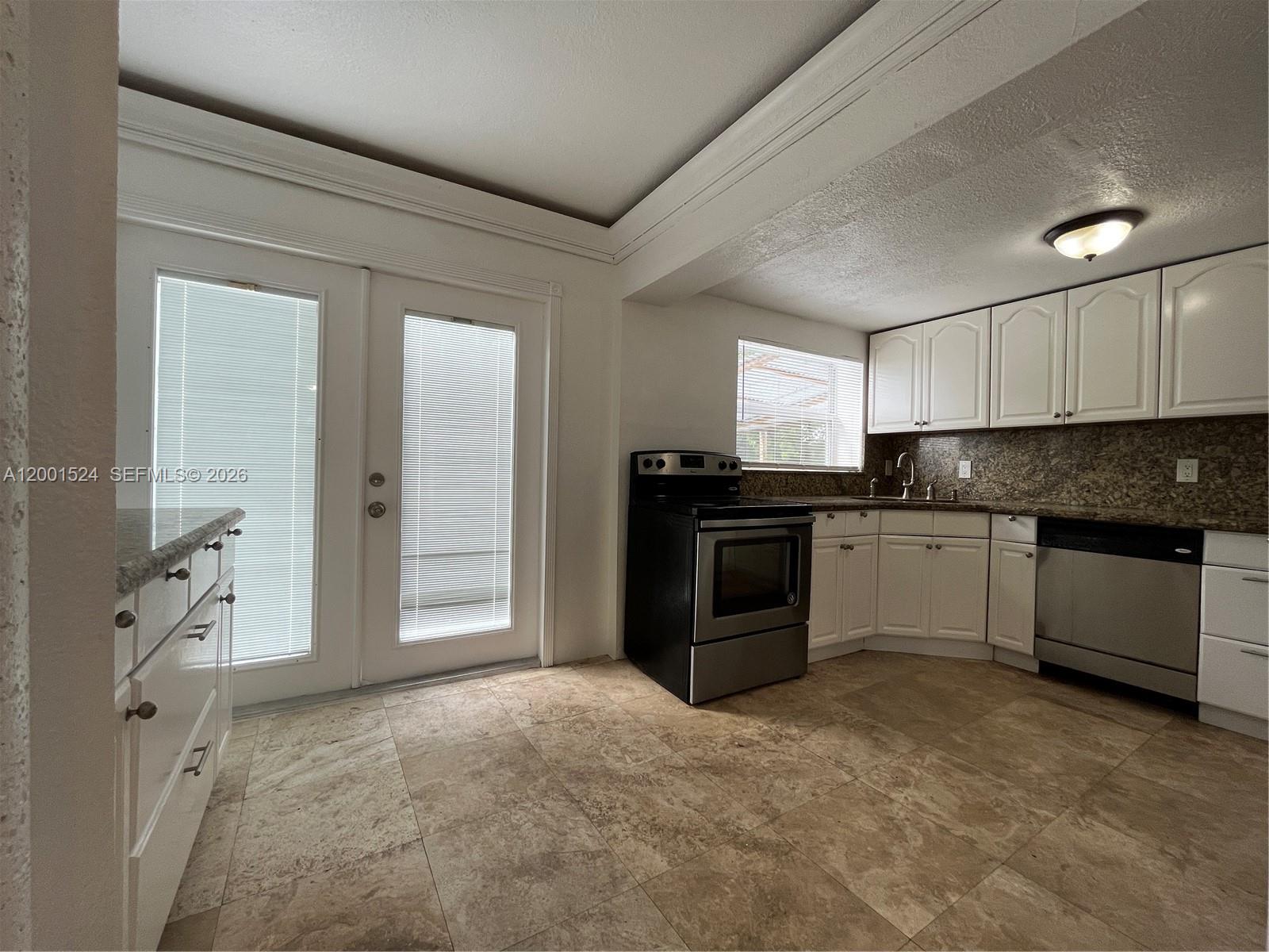 Property photo # 6