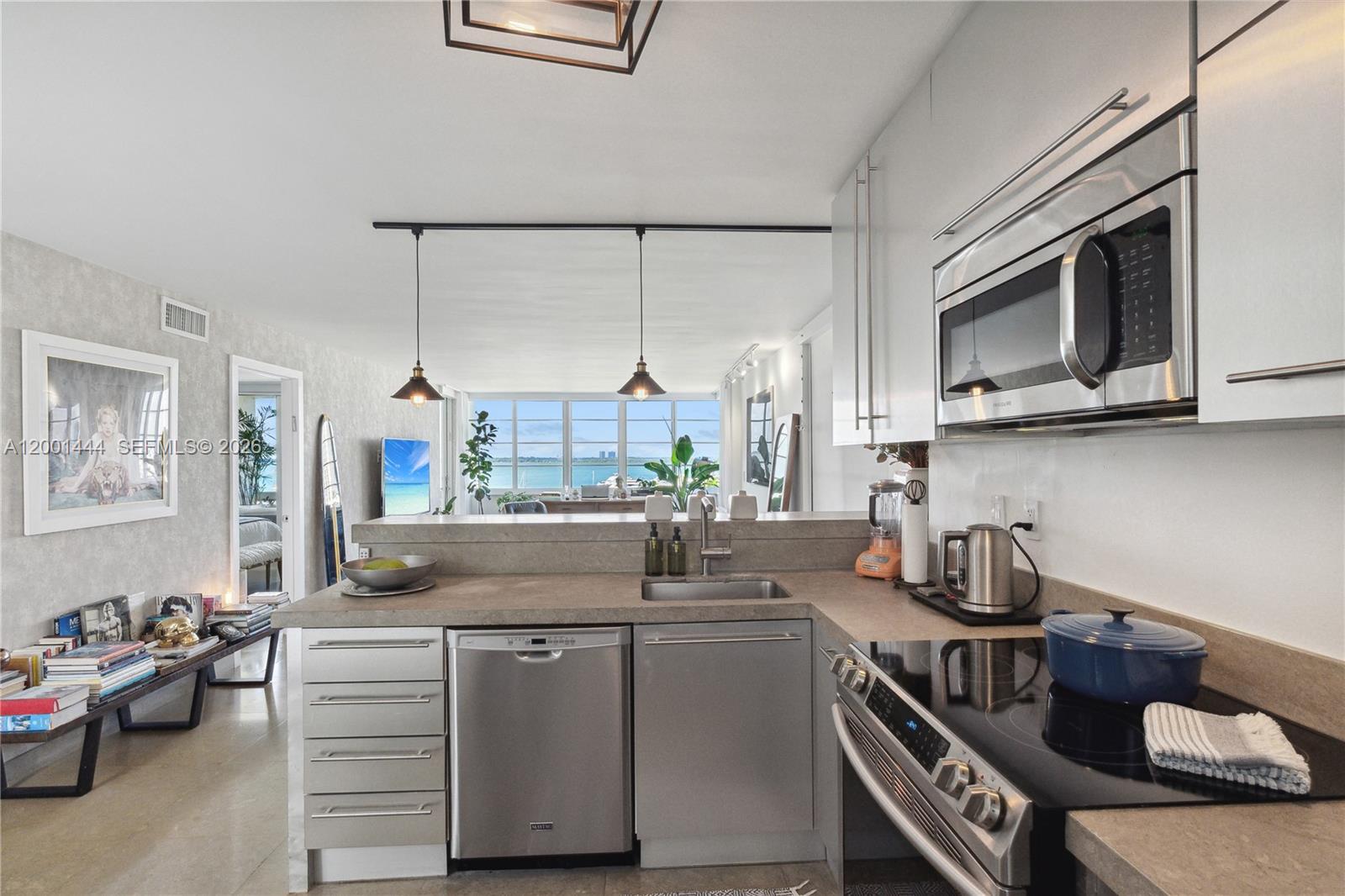 Homes for sale in Miami Beach, FL | 1670 Lincoln Ct #PH-E, Miami Beach, FL 33139 | MLS# A12001444