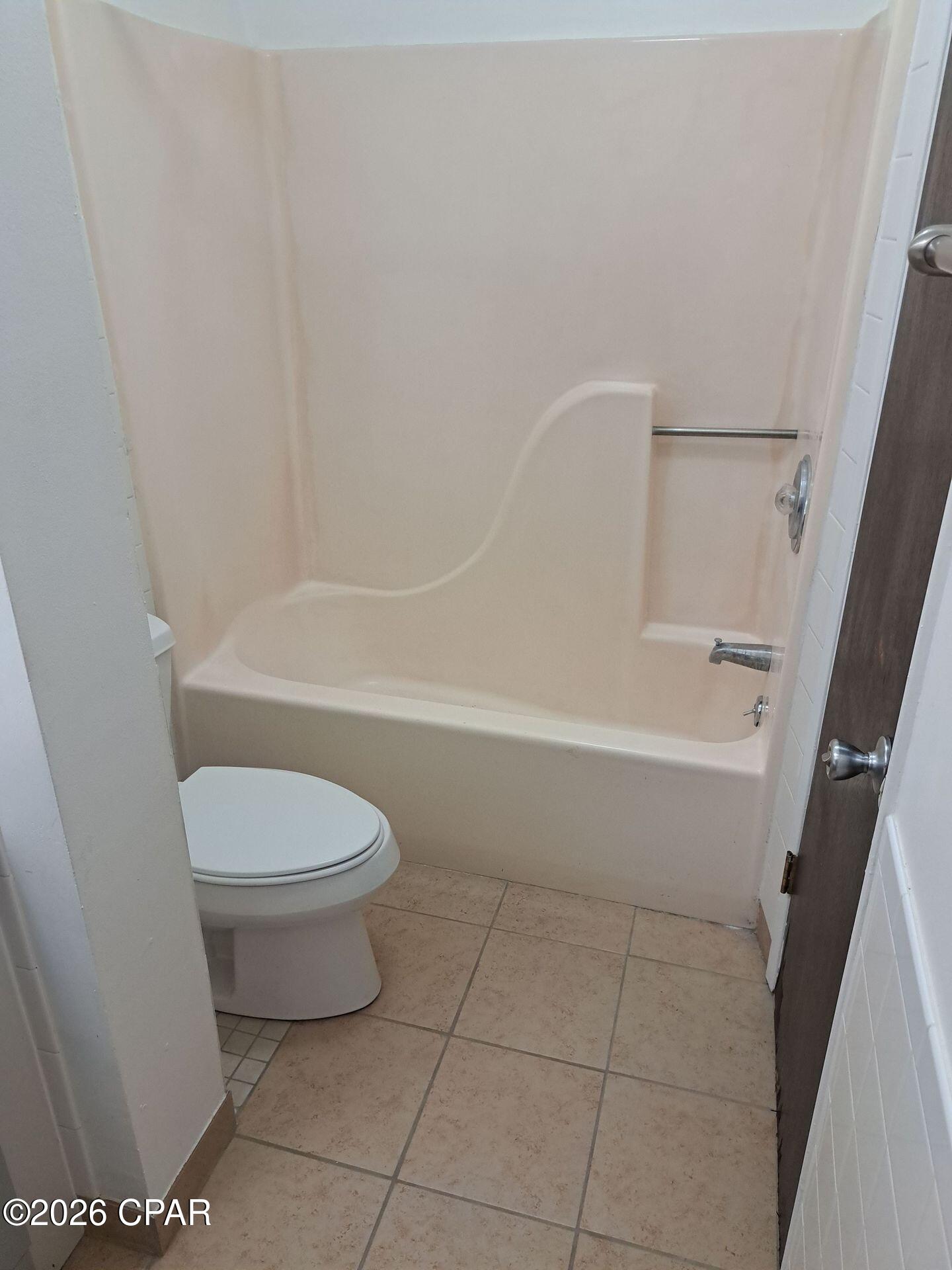 Image 11 For 4837 Lakewood Drive