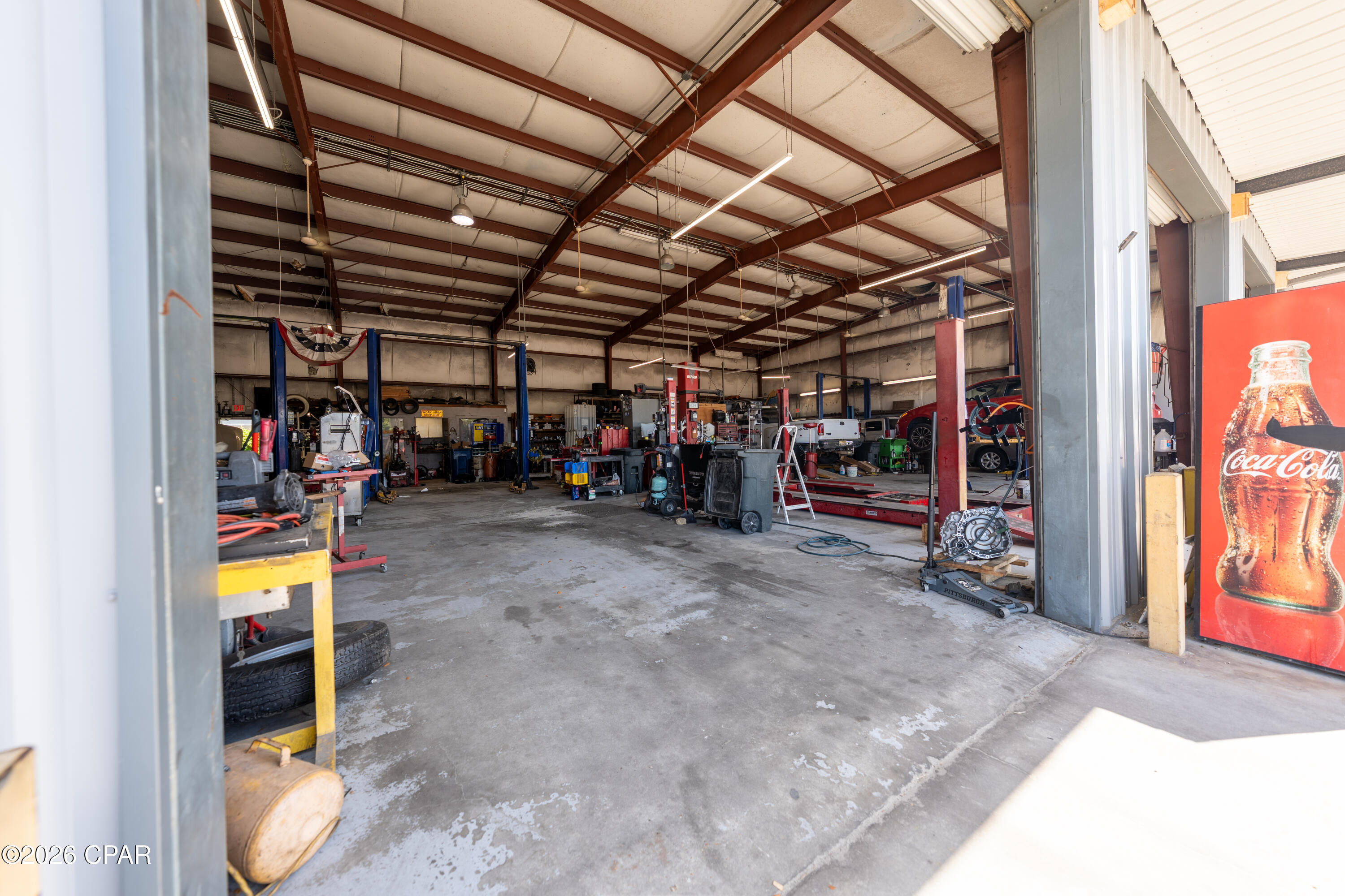 Listing photo id 12 for 2206 15th Street