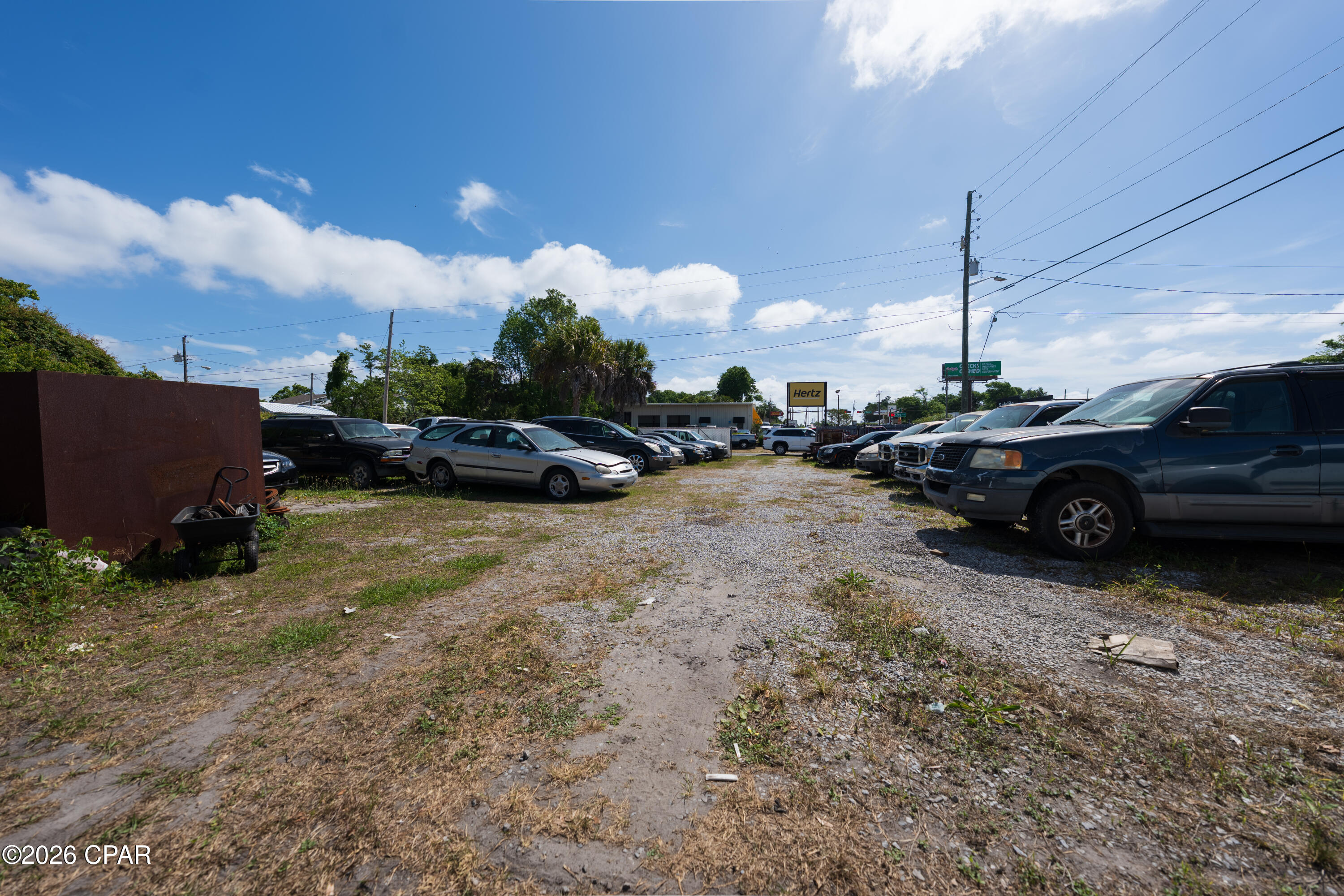 Listing photo id 20 for 2206 15th Street