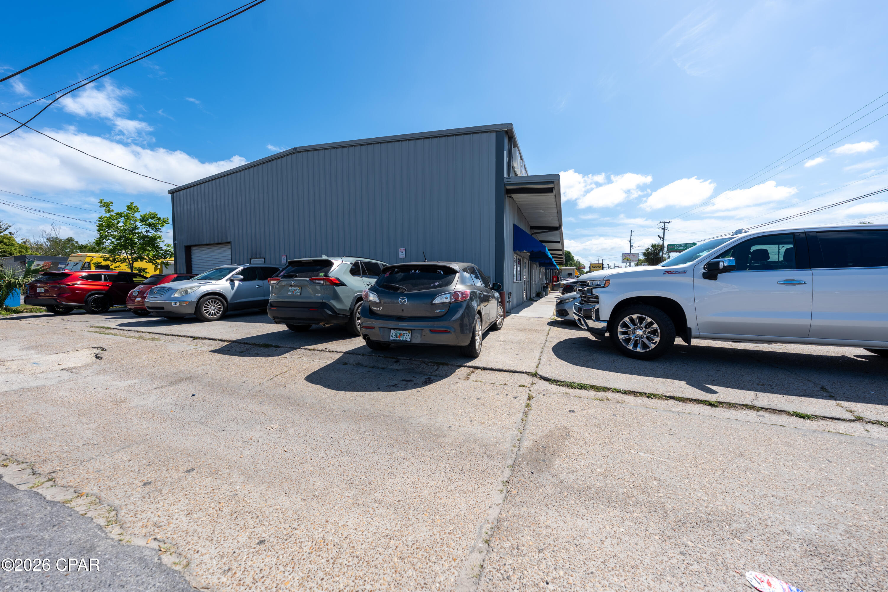Listing photo id 6 for 2206 15th Street