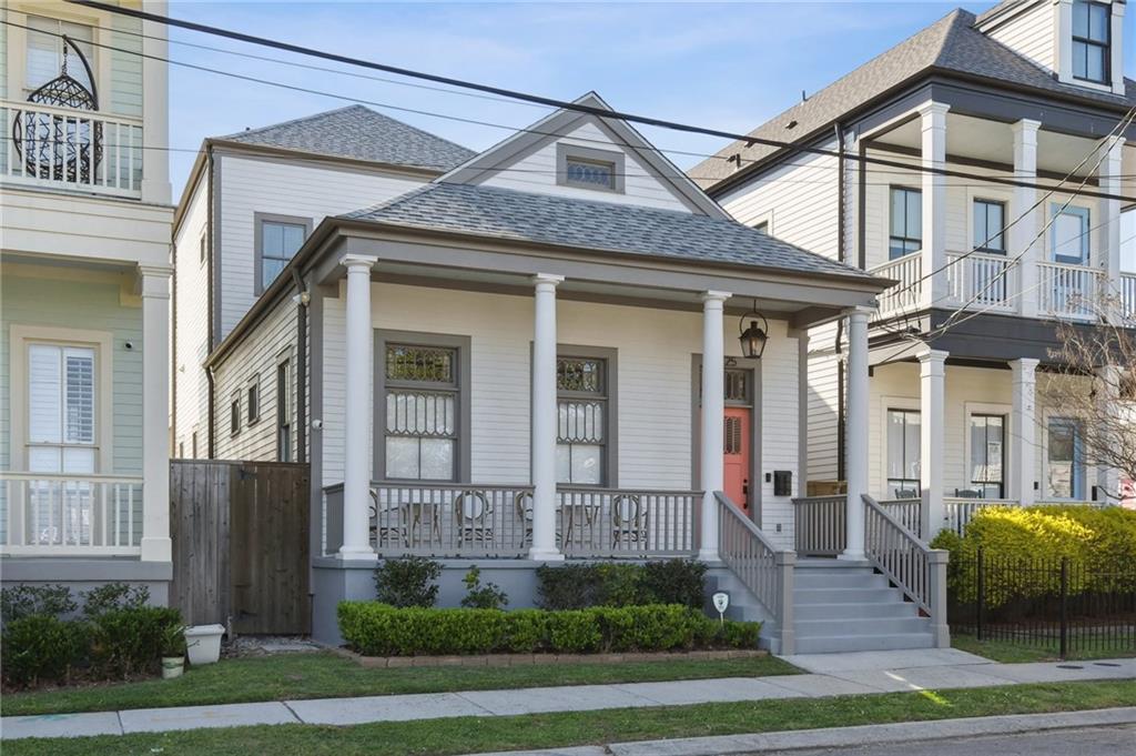 125 ELMIRA Avenue