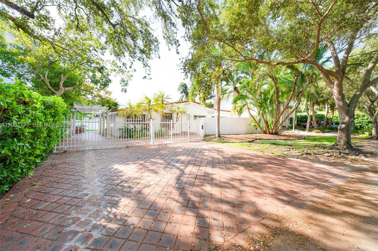 Tropical Isle Homes Sub