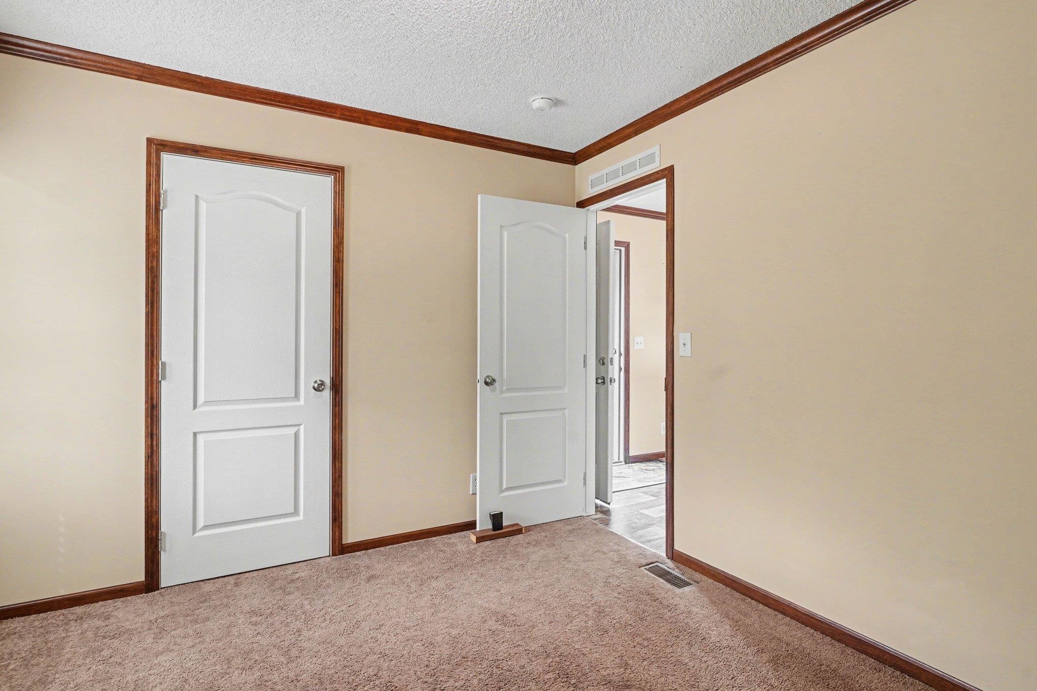 2609788 | Photo 21
