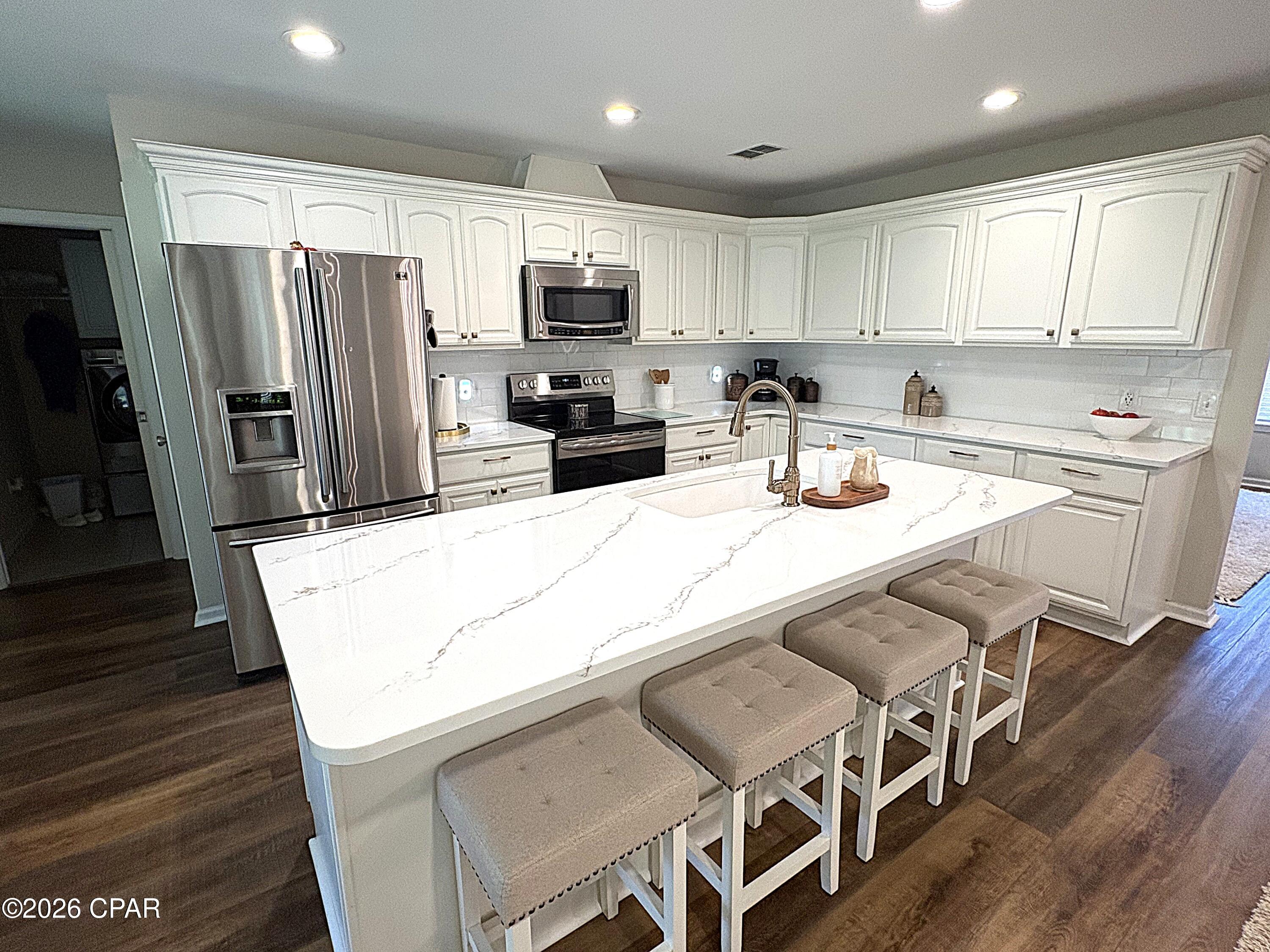 Image 20 For 4667 River Drive