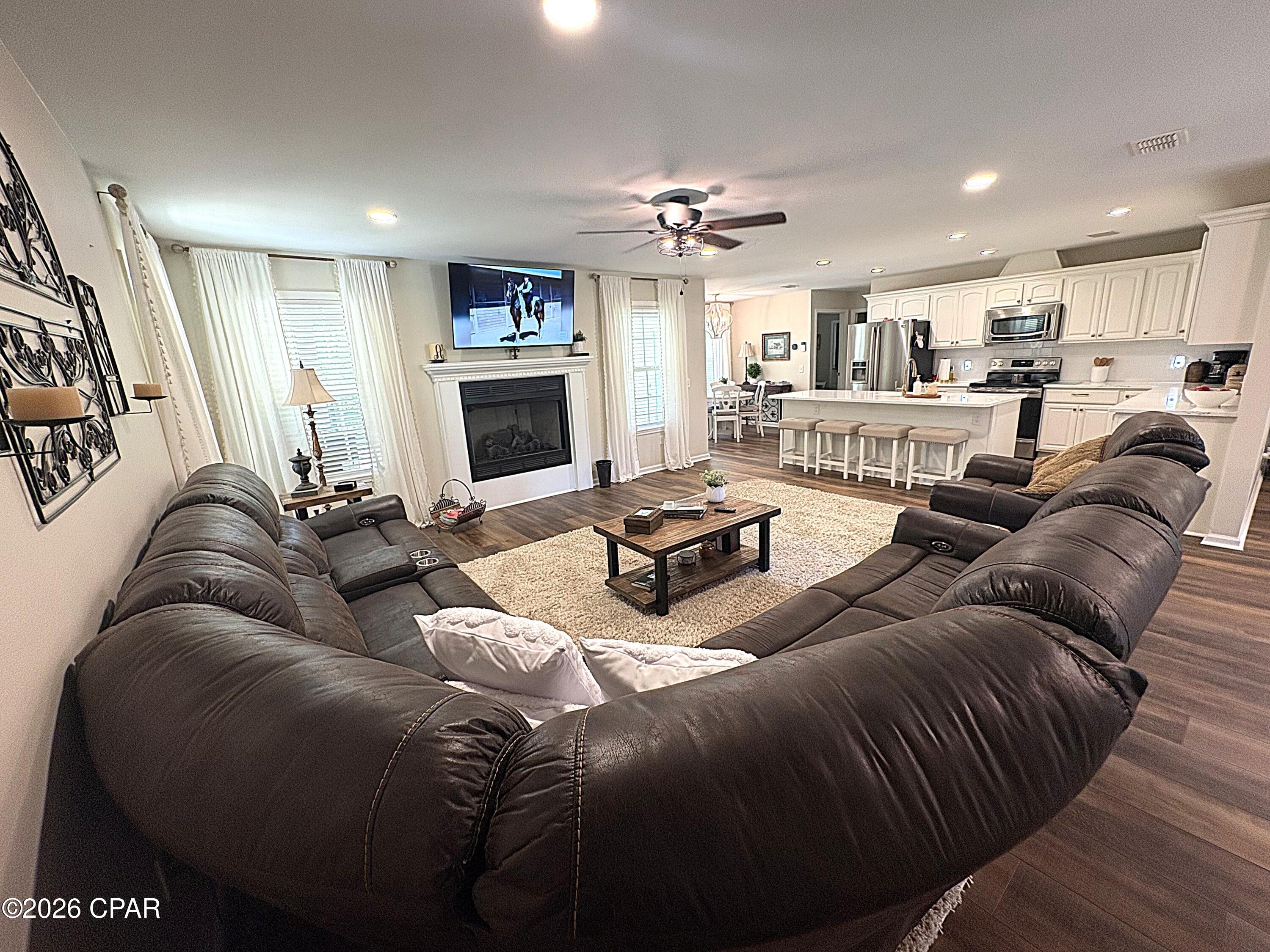 Image 8 For 4667 River Drive