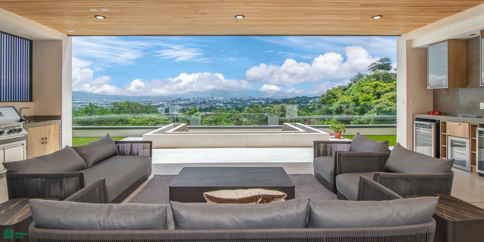 3 bed Condo For Sale in San Rafael, San Jose - 1