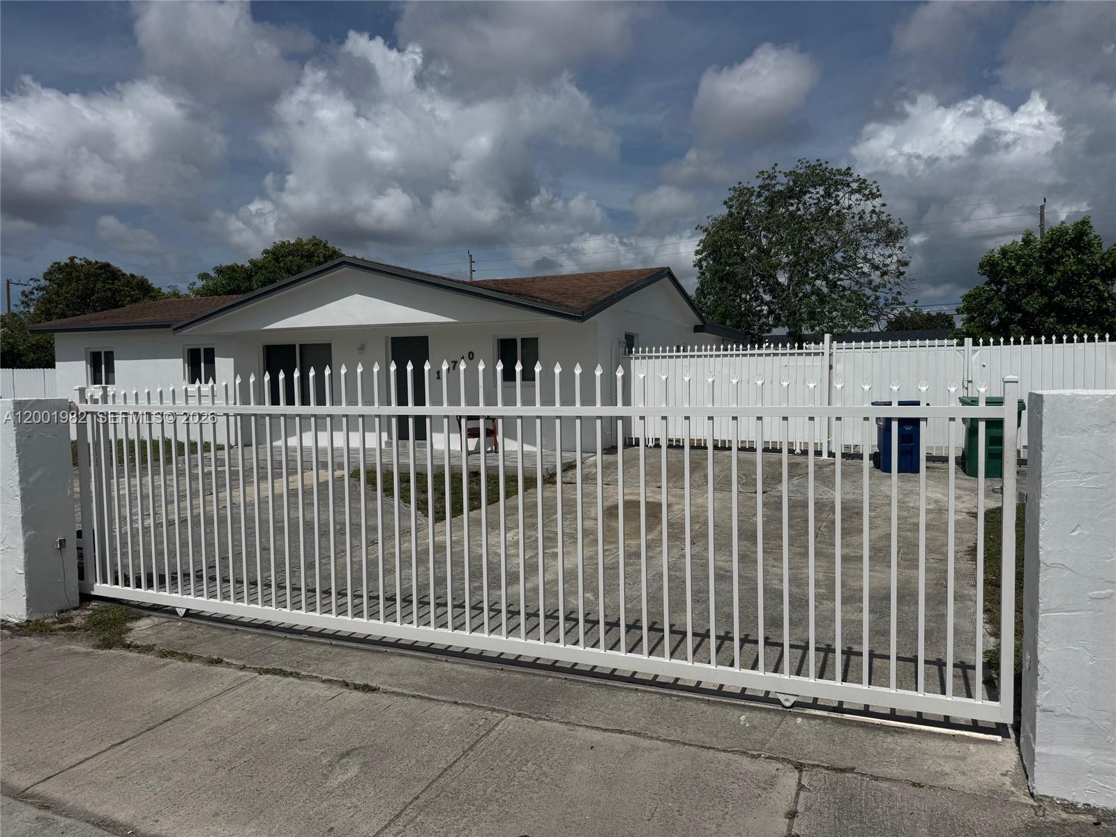 Carol City Gdns 1St Addn