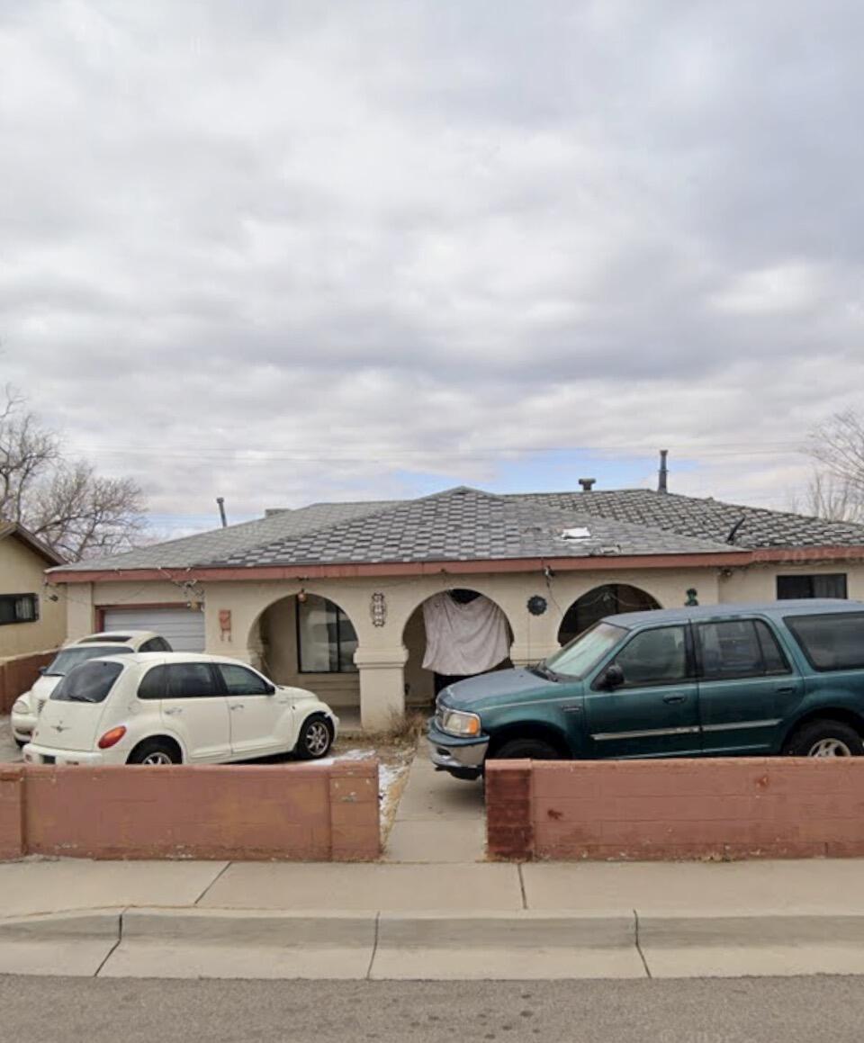 4-bed single family home in Albuquerque under $300K. This 1953 property offers 1,350 sqft with 4 bedrooms and 2 bathrooms on a 6,621 sqft lot. No HOA. Fixer upper ideal for investors or buyers seeking a renovation project. Convenient location near Albuquerque Sunport with access to major roads, shopping, and services. Being sold as is. CASH BUYERS ONLY! BRING ALL OFFERS! Fast sale opportunity with strong value add potential.