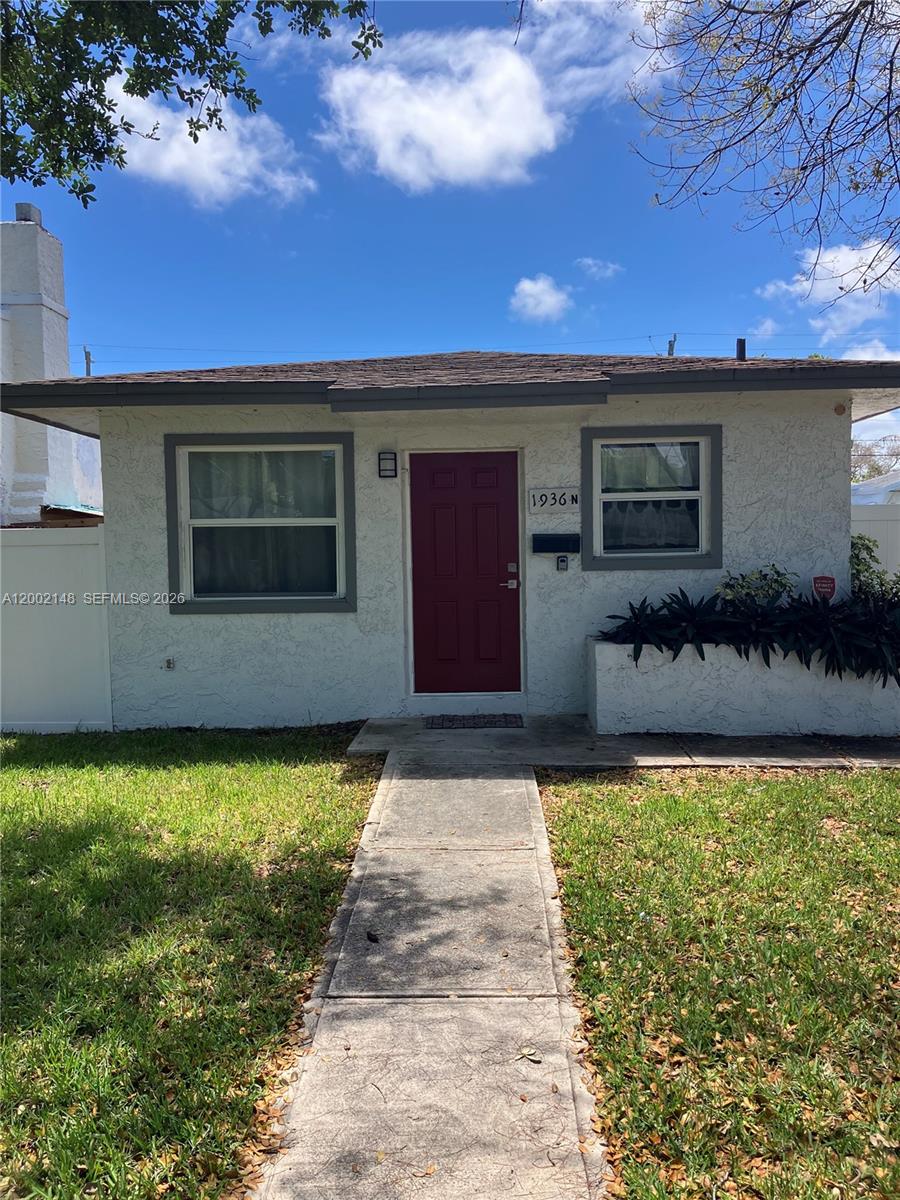 Hollywood South Side Add