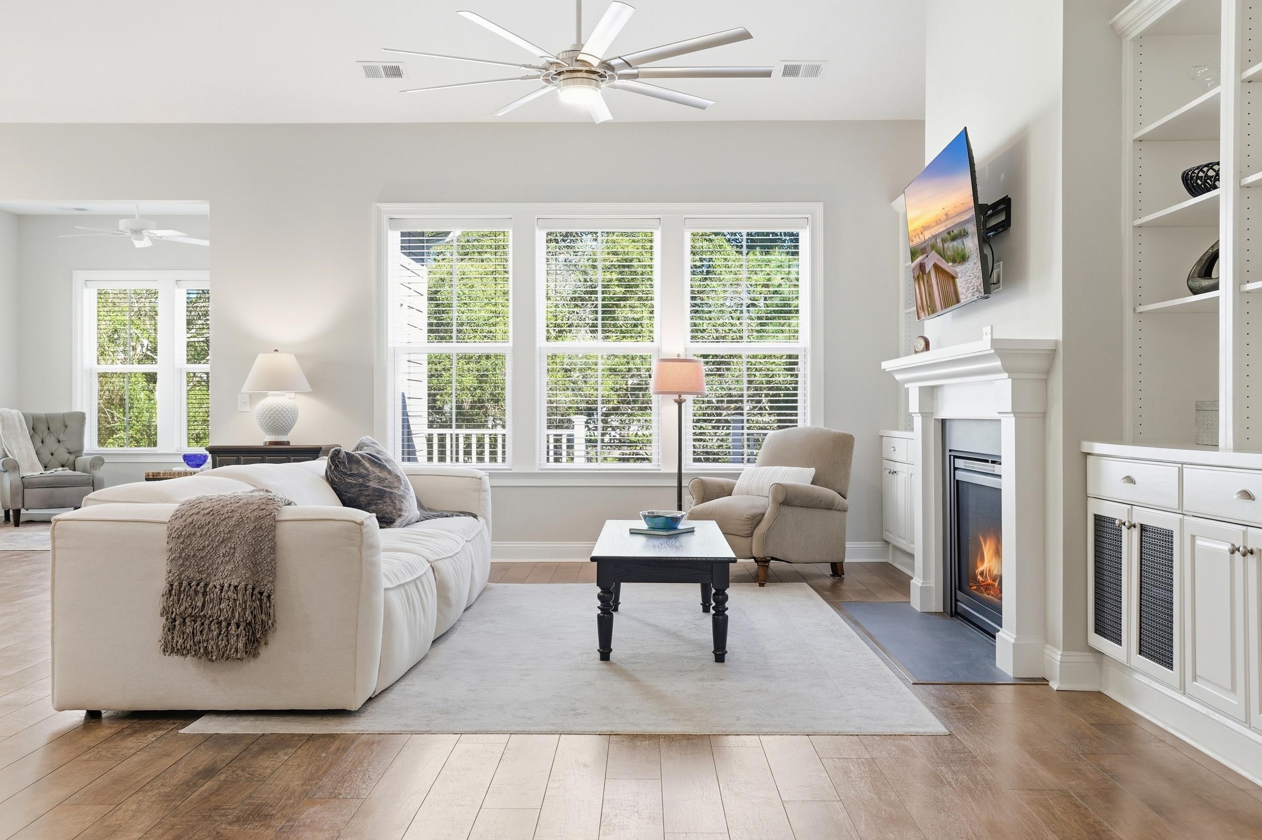 52 Winston Circle 