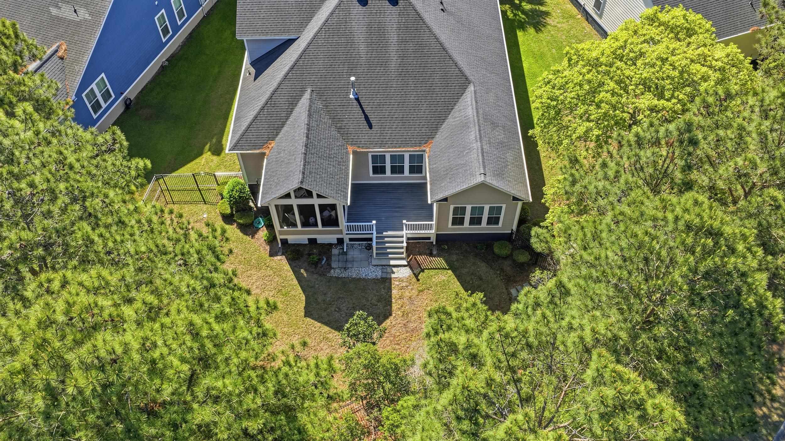 52 Winston Circle 