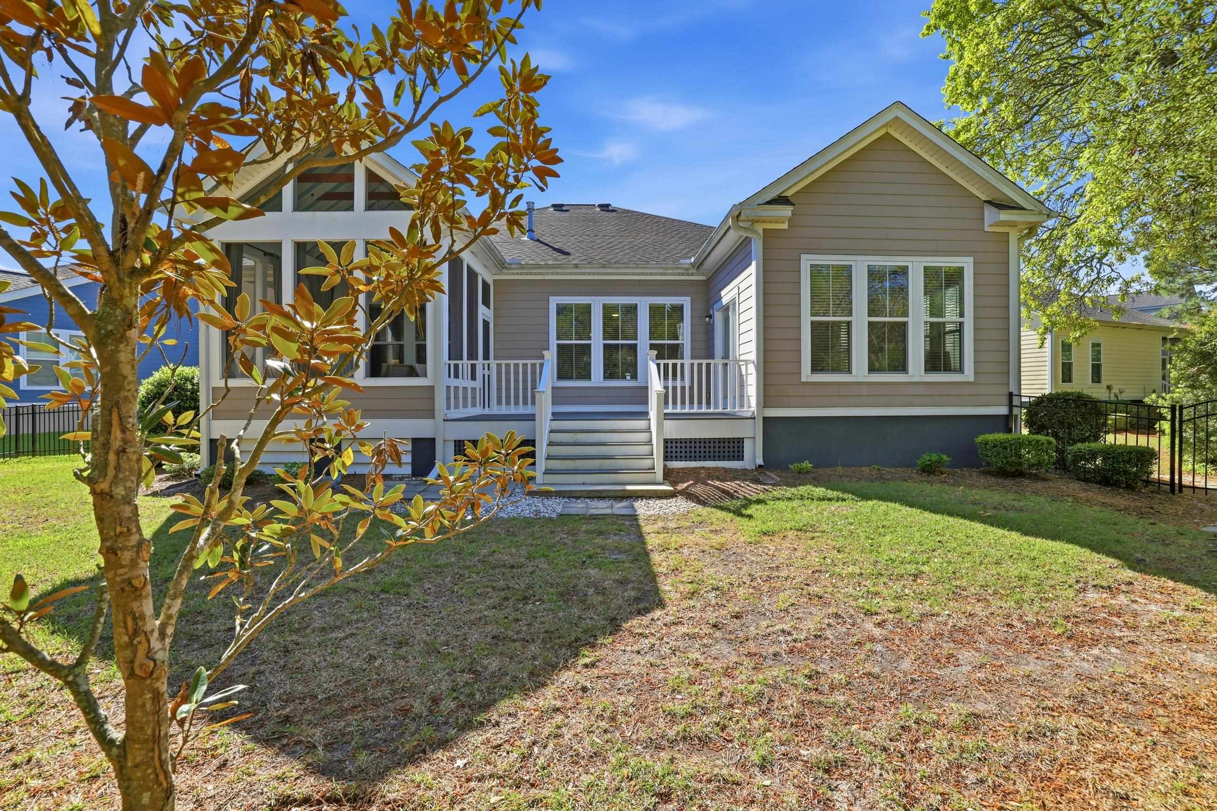52 Winston Circle 
