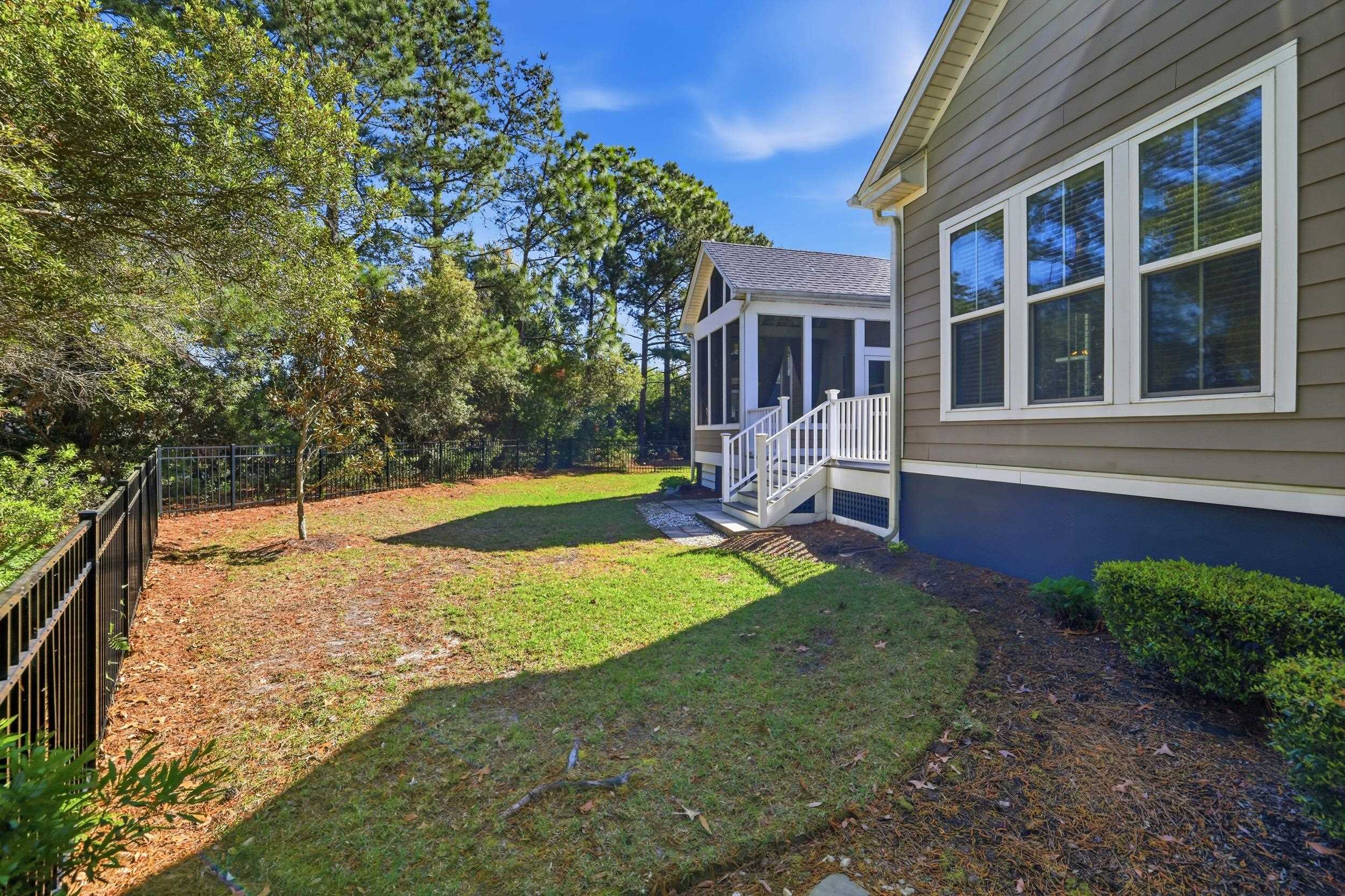 52 Winston Circle 