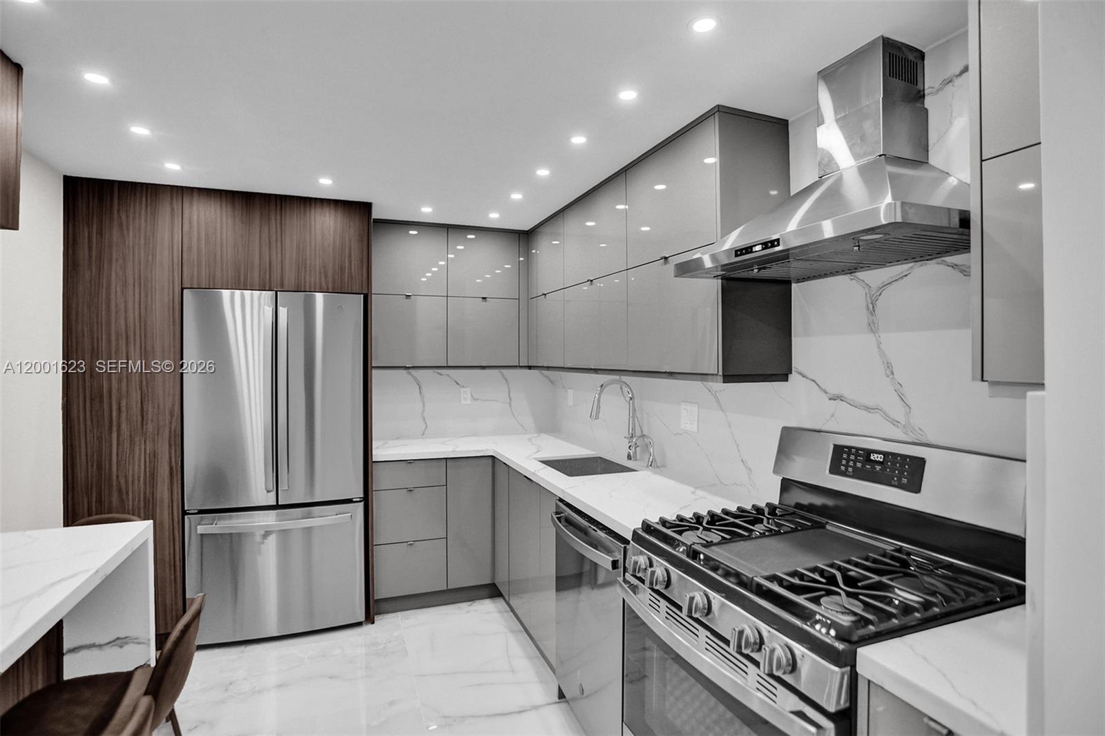 Property photo # 9