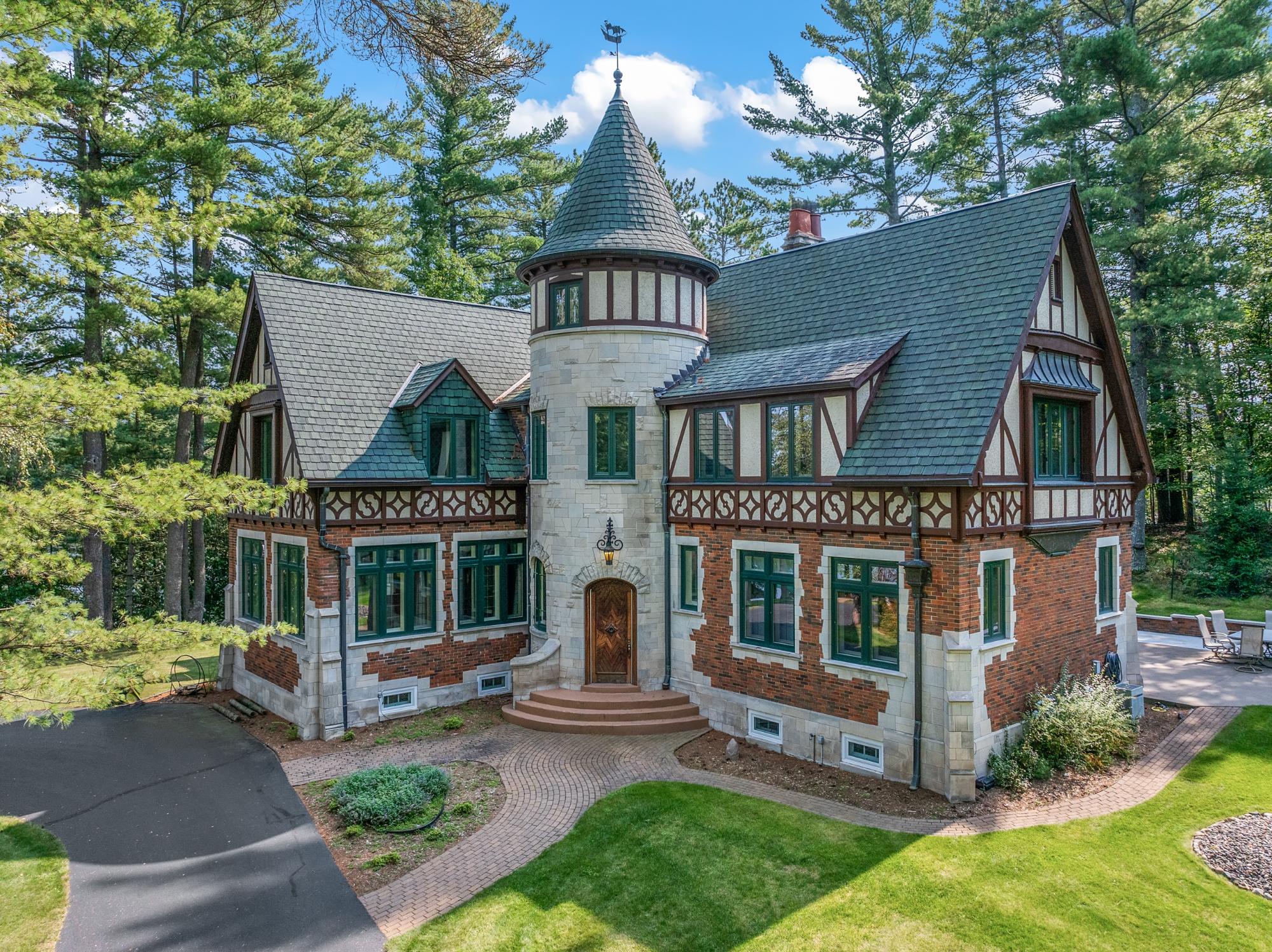Yellow Birch Lake house picture