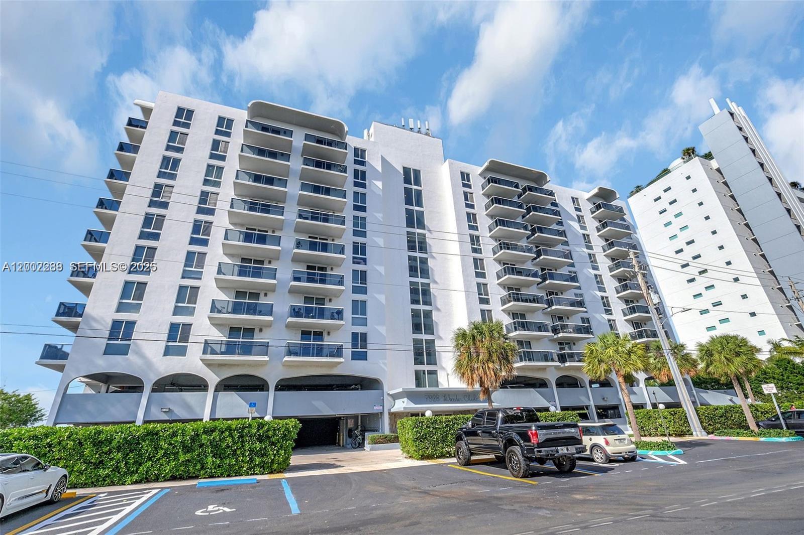 The Islander Club Condo