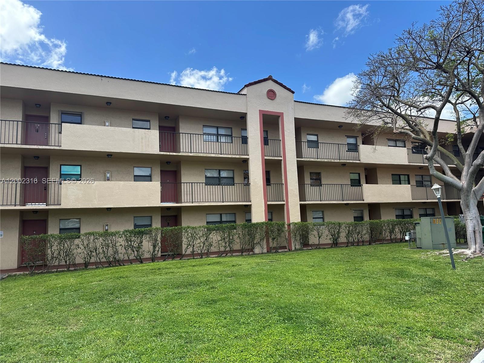 Homes for sale in Miramar, FL | 3396 Foxcroft Rd #305, Miramar, FL 33025 | MLS# A12002316