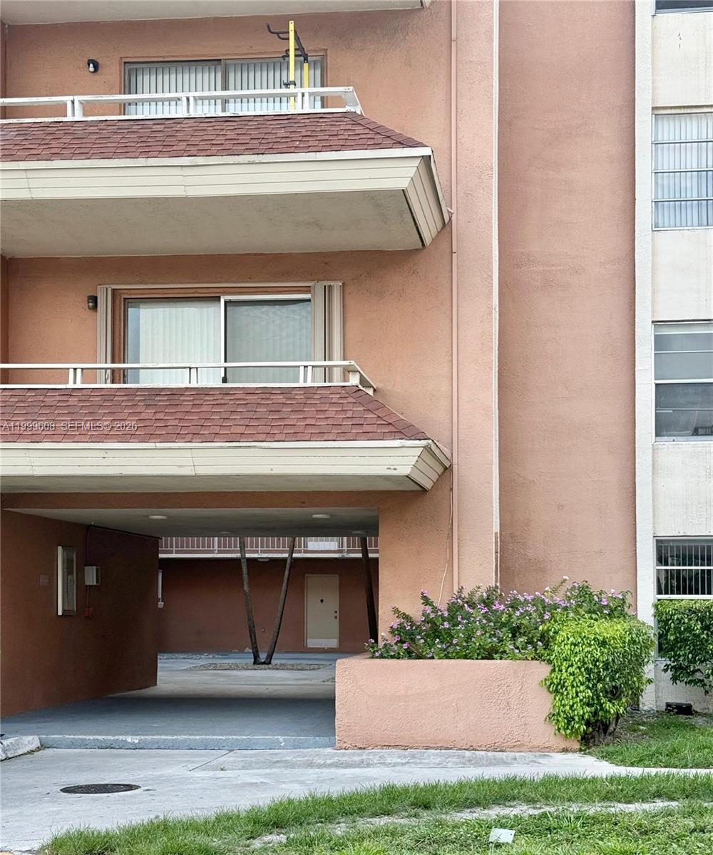 Lakeview Gardens At Miami