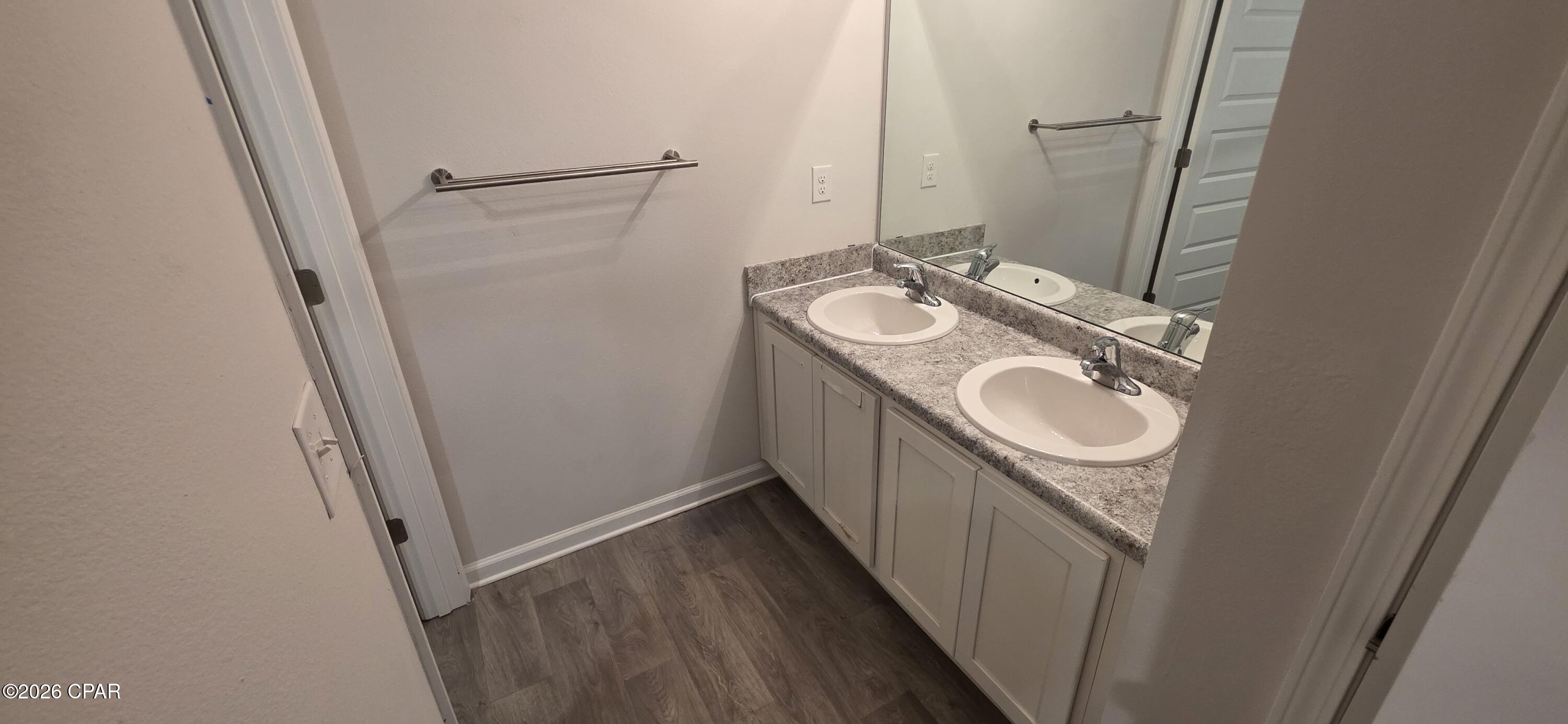 Image 24 For 3991 Silver Spur Road