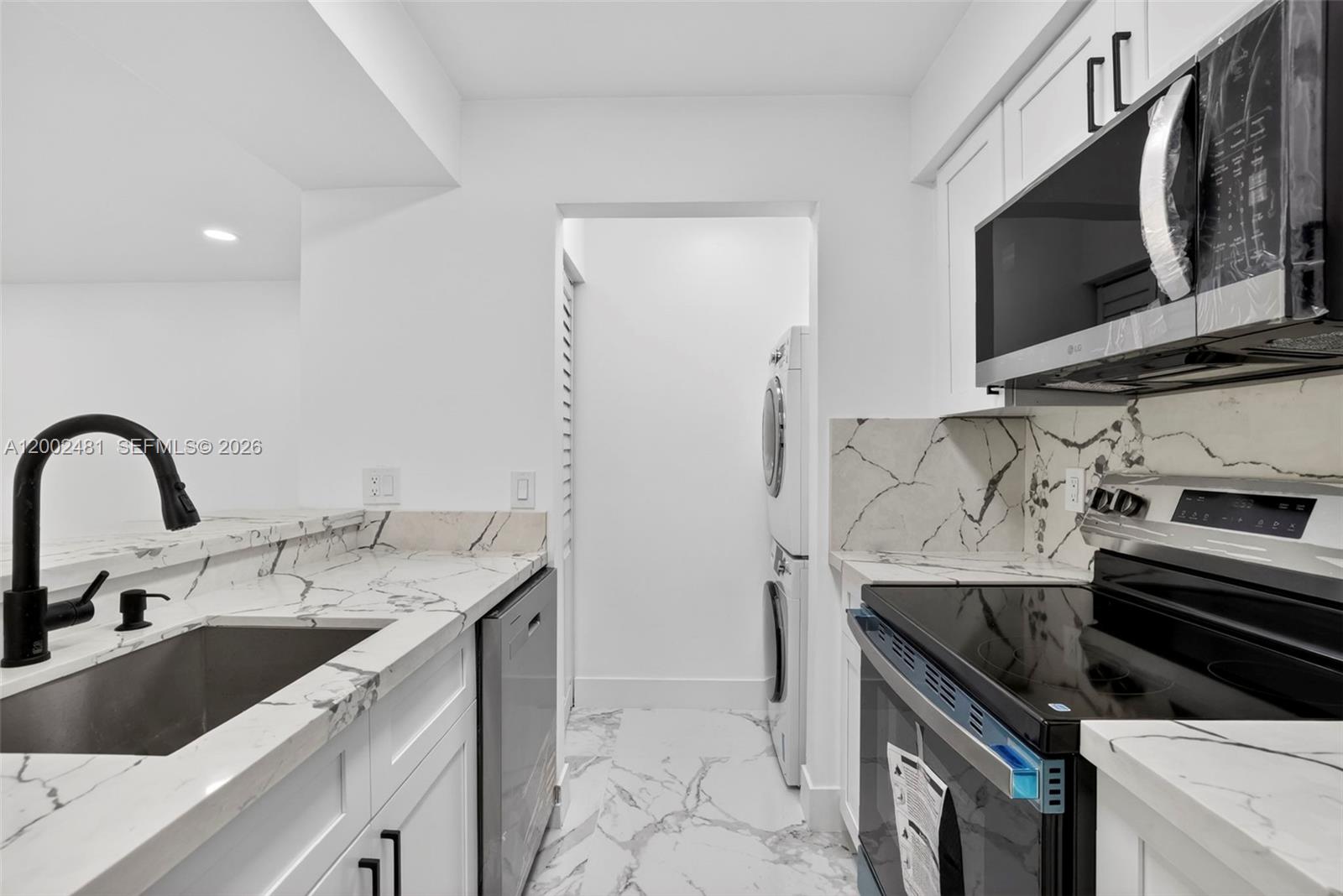 Royal Poinciana Condo