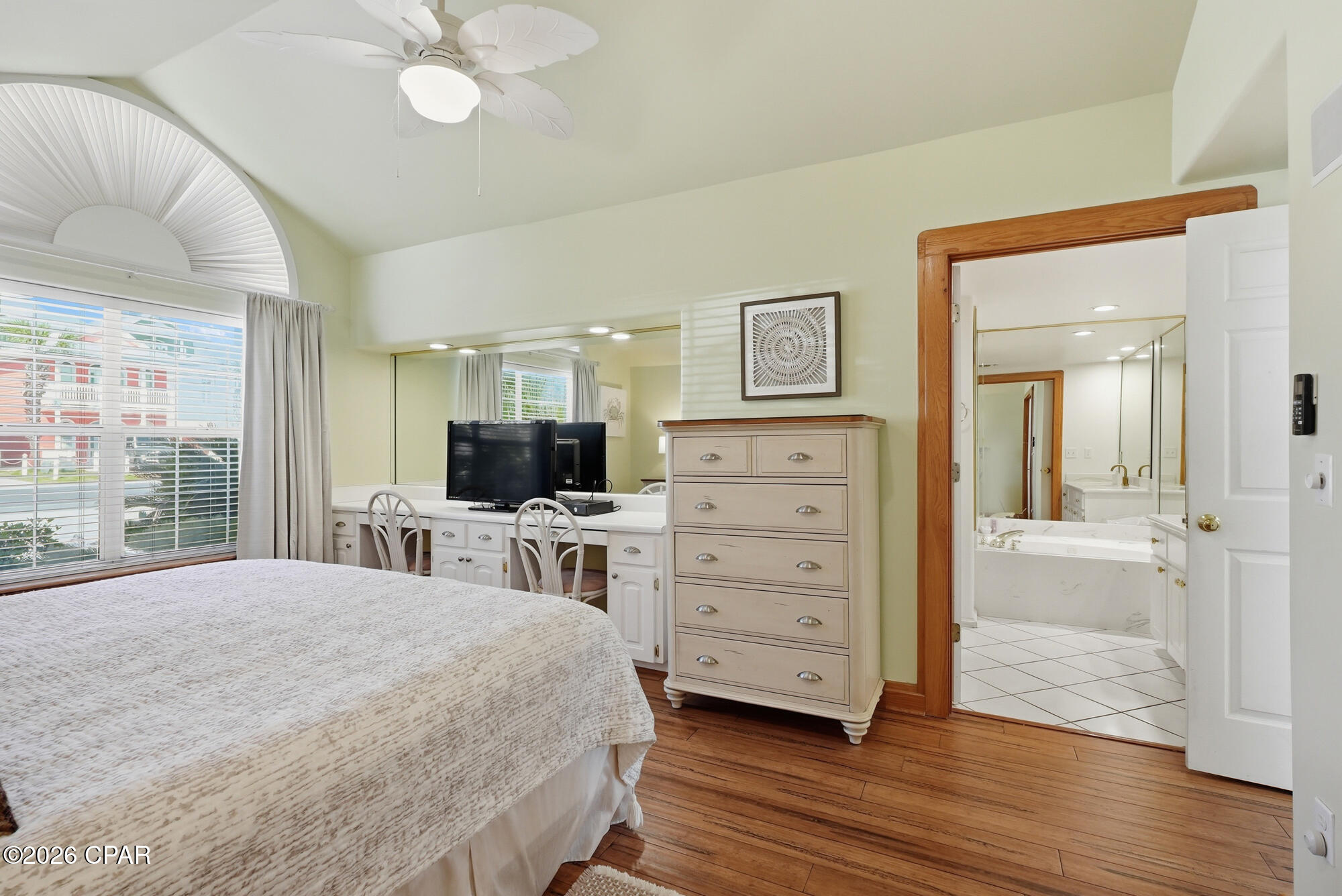 Image 23 For 16325 Front Beach Road