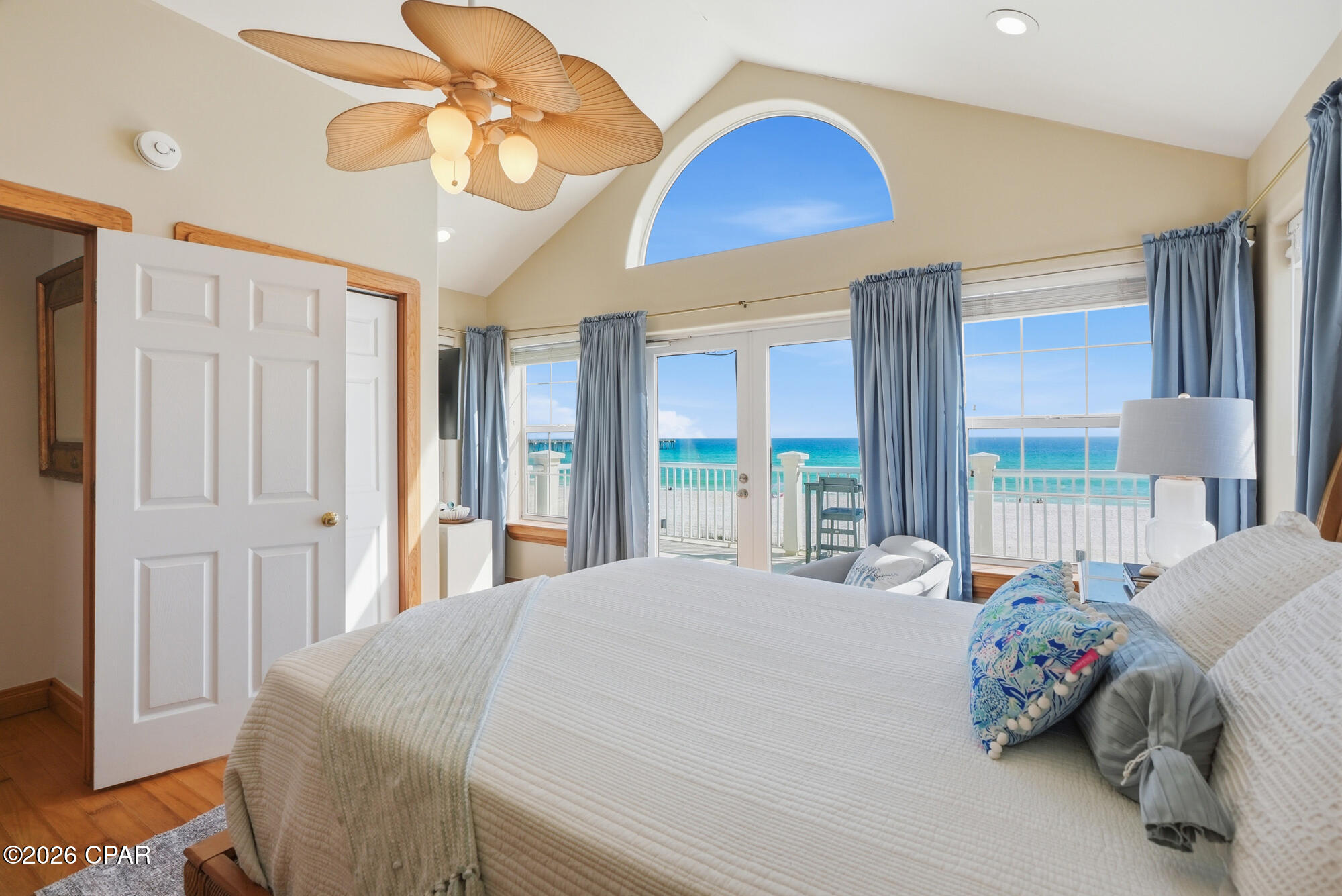 Image 40 For 16325 Front Beach Road