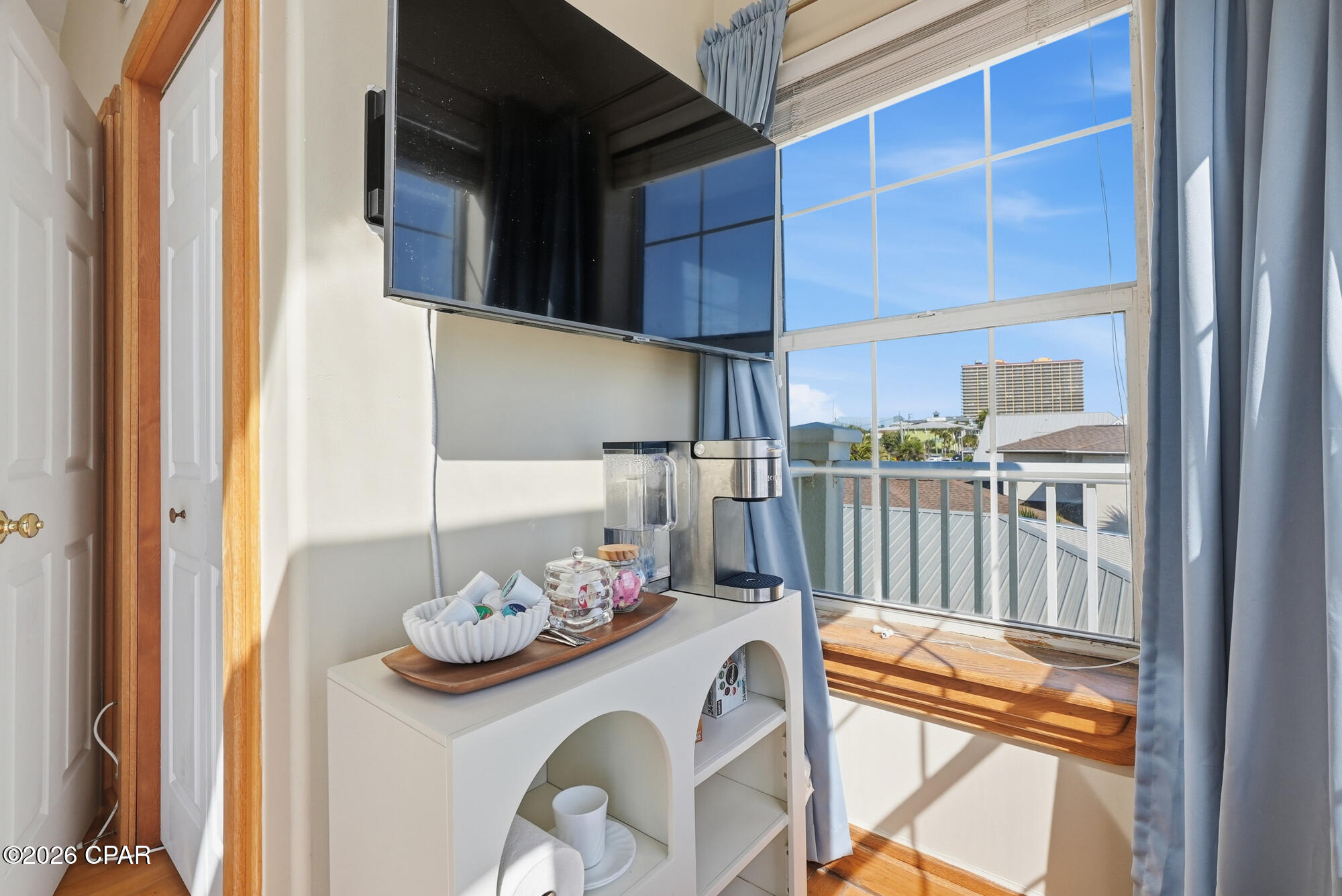 Image 42 For 16325 Front Beach Road