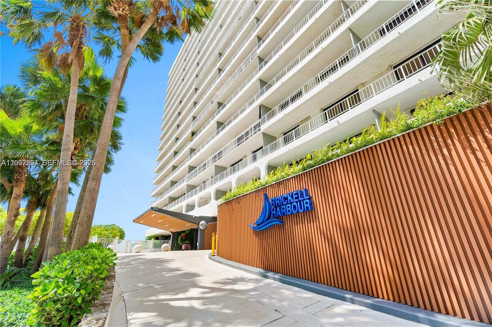 Brickell Harbour Condo