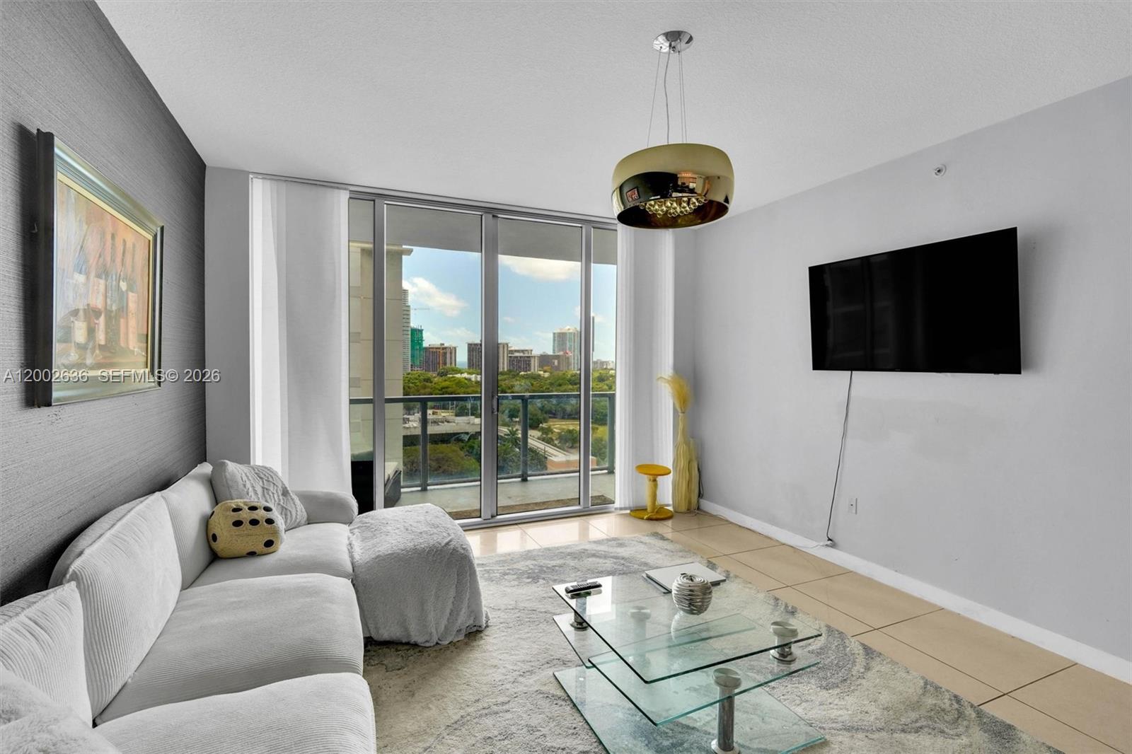 The Axis On Brickell Cond