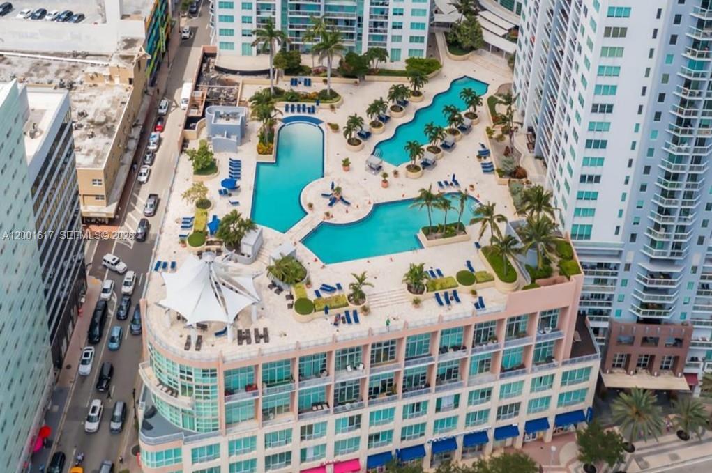 Vizcayne South Condo