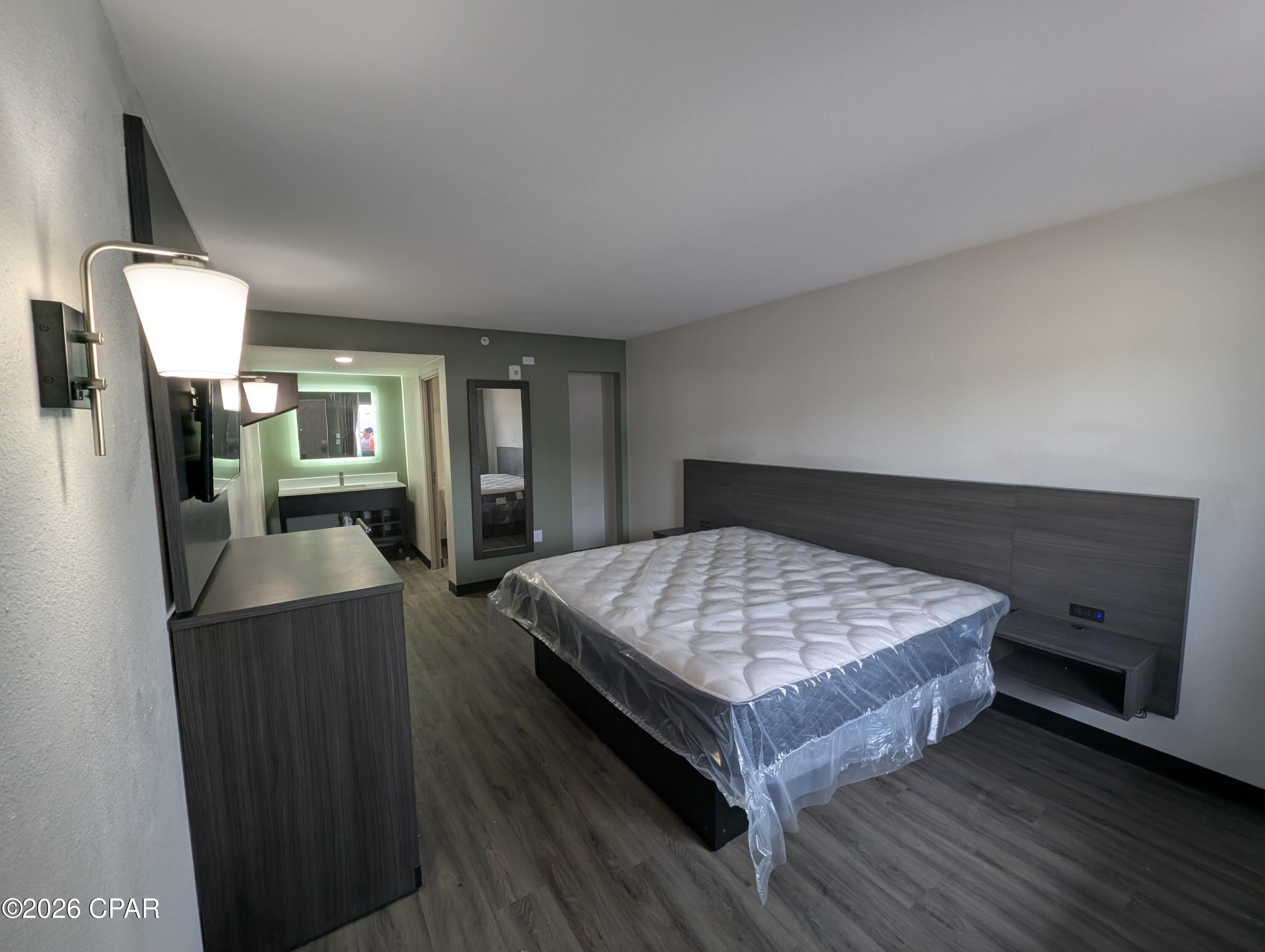 Image 6 For 5711 Highway 98